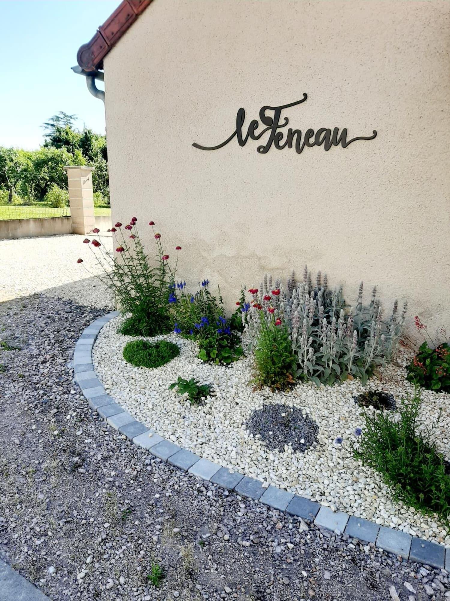 Vista Exterior Le Feneau