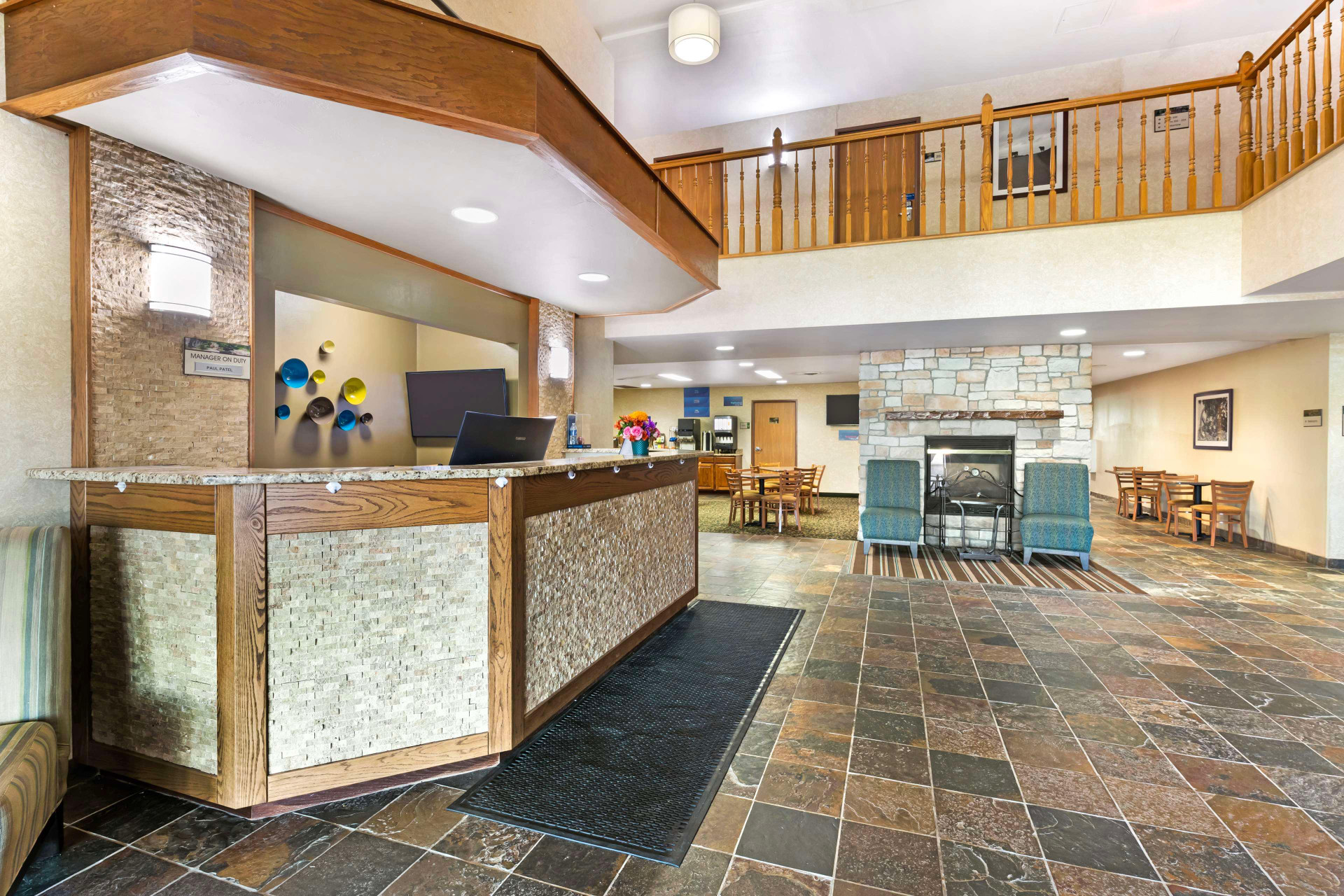 Vista Lobby Best Western Wittenberg Inn