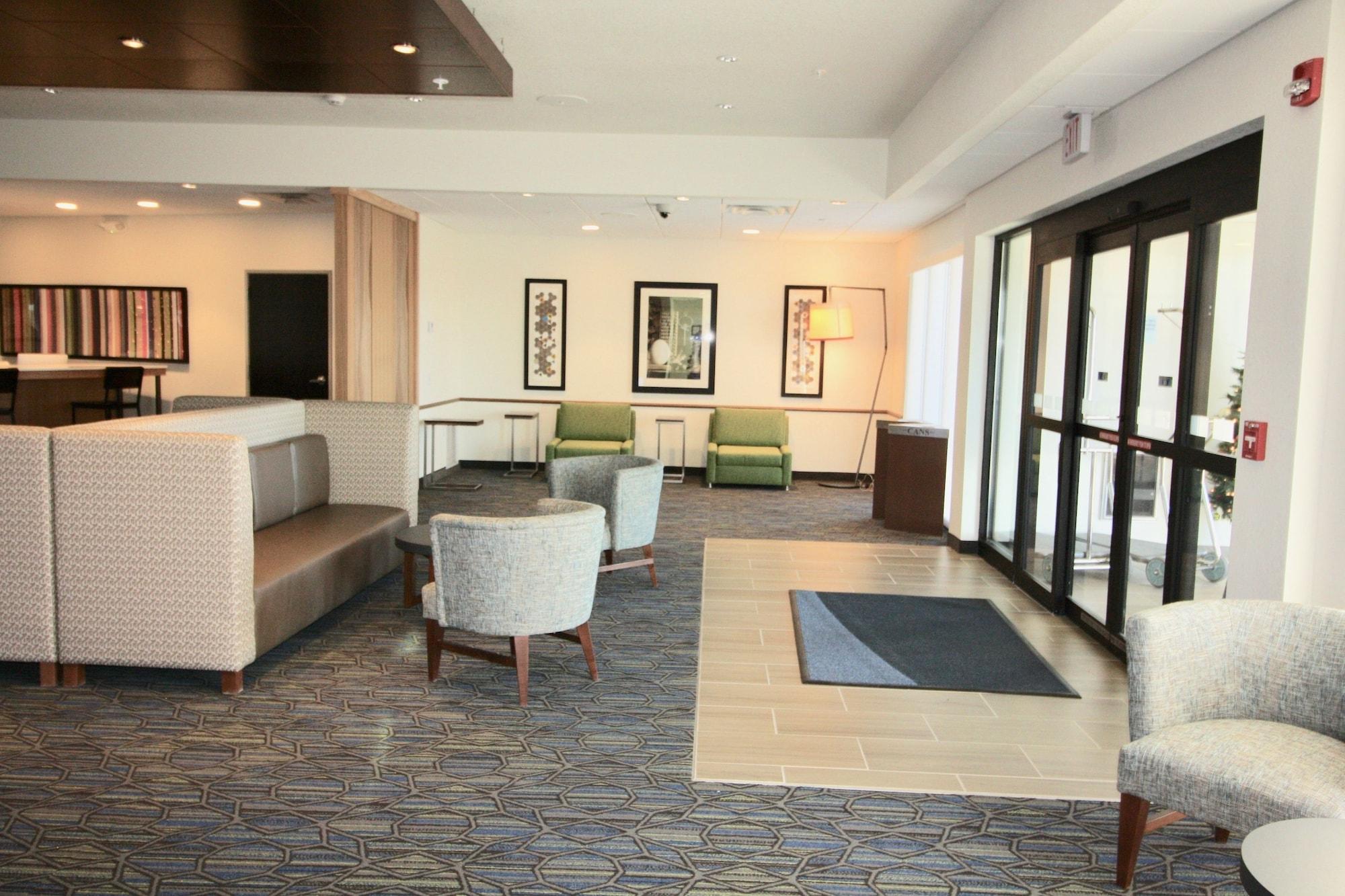 Vista Exterior Holiday Inn Express & Suites Kirksville - University Area by IHG