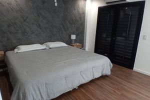 Alquiler Vacacional - Luminous Loft in Palermo Soho with Wrap Around Balcony Overlooking the City