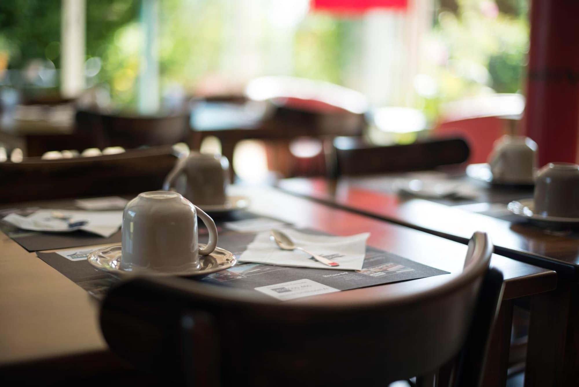 Restaurant Brit Hotel Du Perche