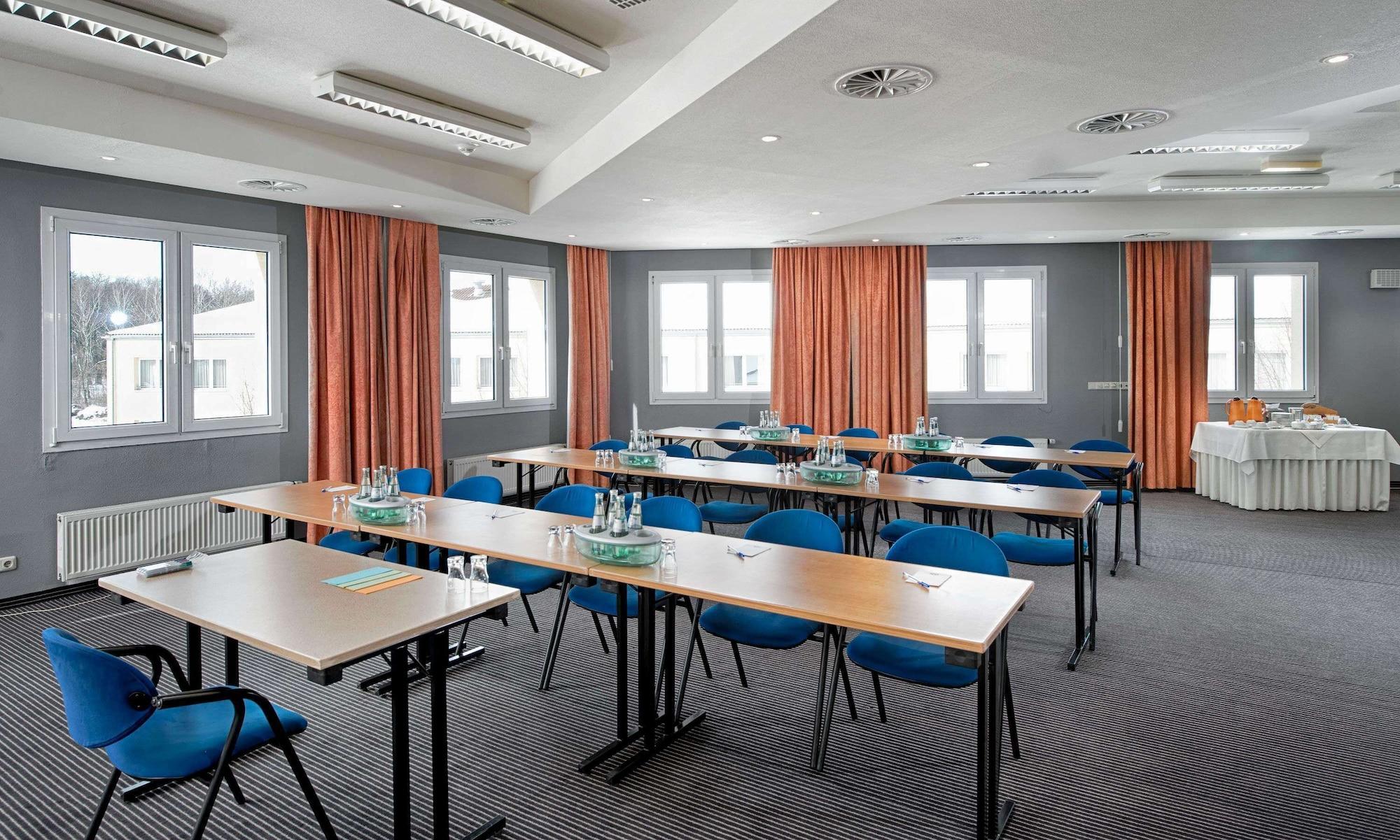 Sala de Reuniones Days Inn by Wyndham Dessau