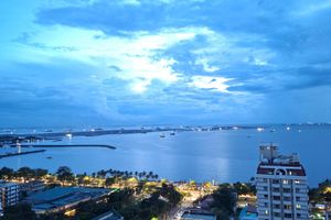 Alquiler Vacacional - Luxury King 5BR 4BA Condo w/ 2 Balconies,  Ocean View, Pool, Netflix