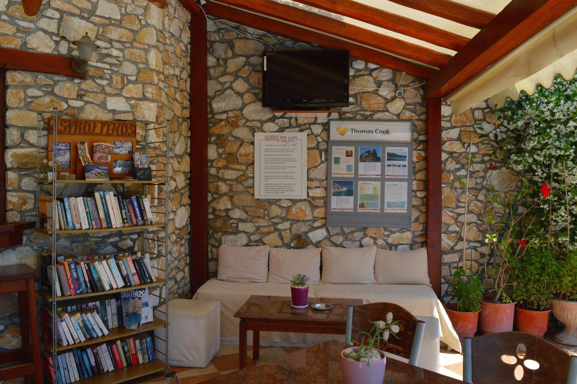 Vista Lobby Villa Maraki