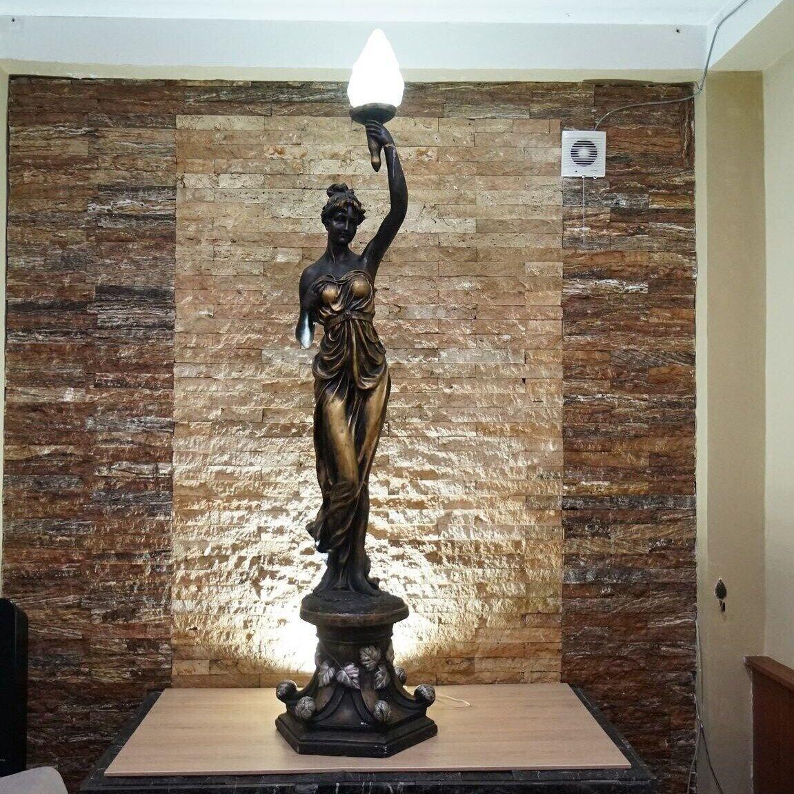 Vista Lobby G. Bakuri