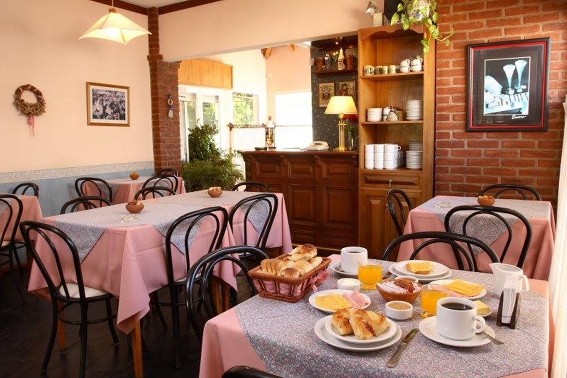 Bar/Salón Hostal Casagrande
