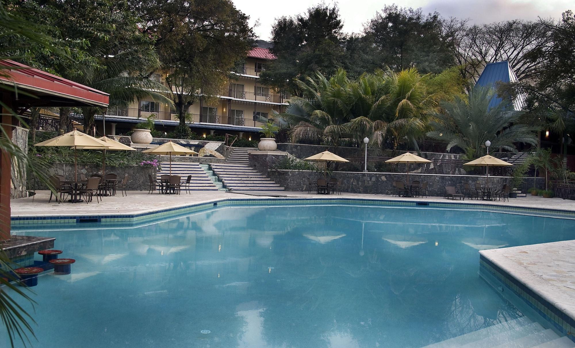 Vista Piscina Karibe Hotel