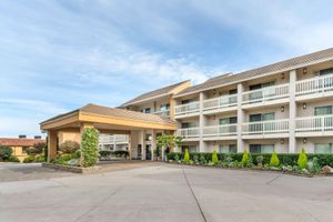 Alojamiento - Best Western Plus Monterey Inn