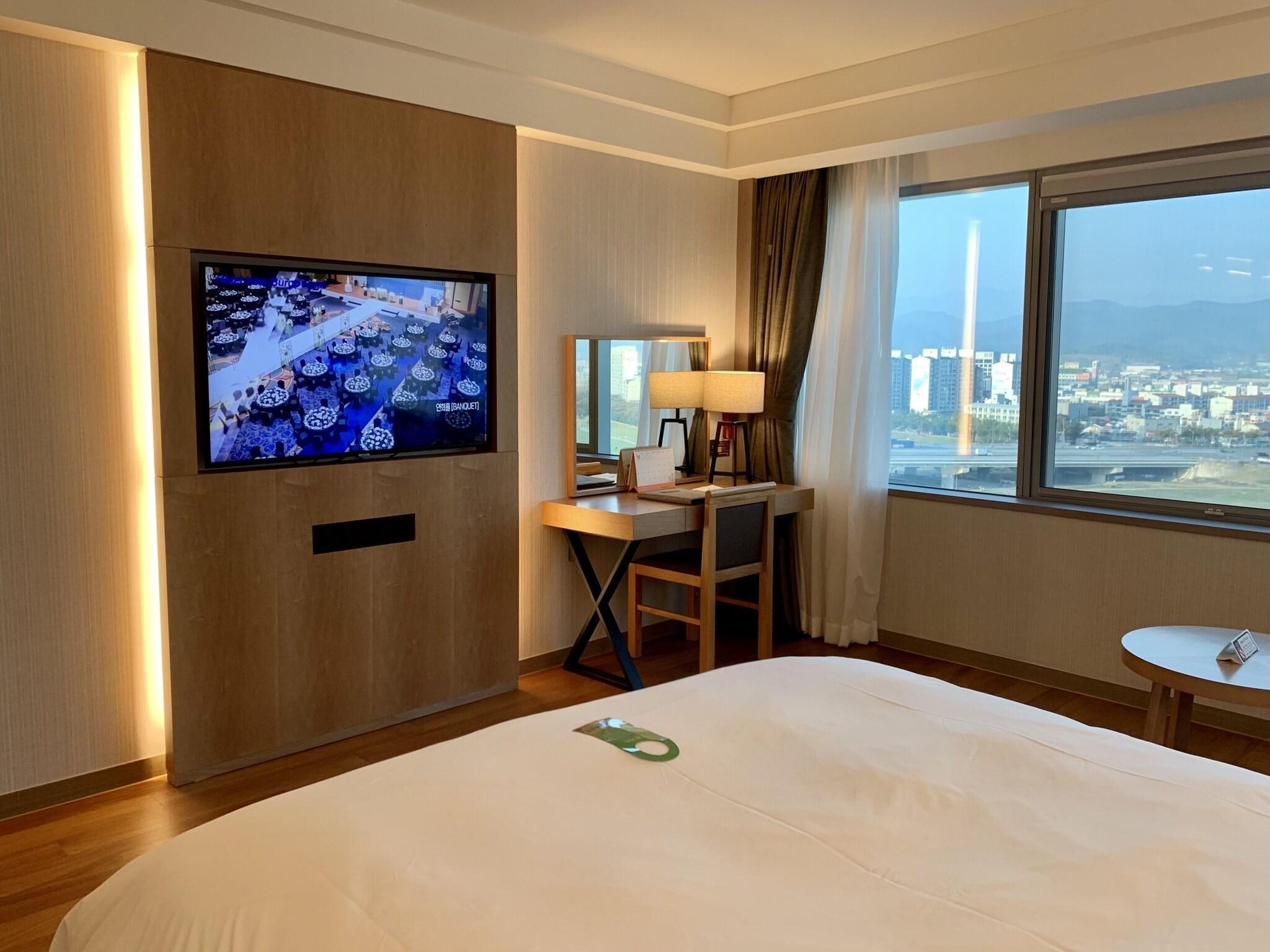 Vista Lobby Hotel Inter Burgo