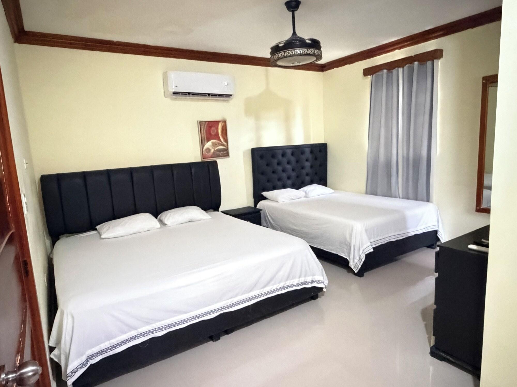 Habitación Apartahotel vista montañas