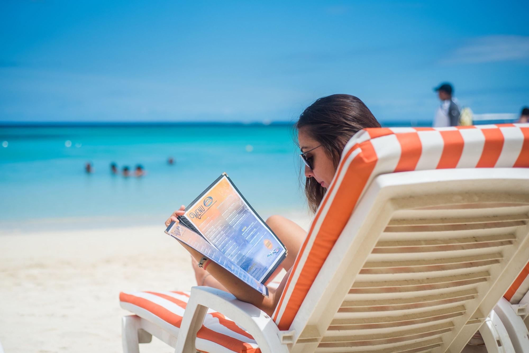 Playa Paradise Beach Hotel & Resort