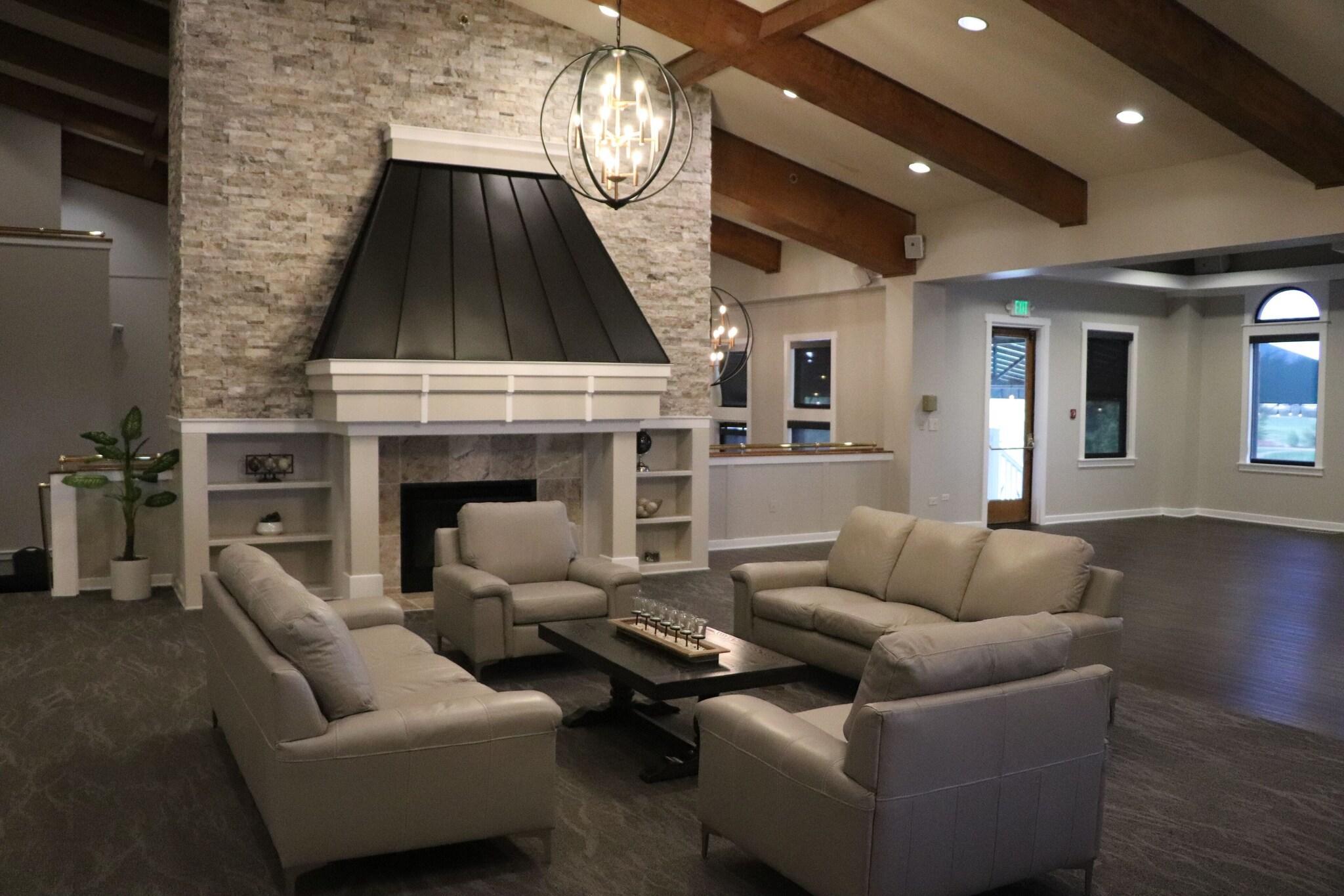 Vista Lobby Lone Tree Golf Club And Hotel