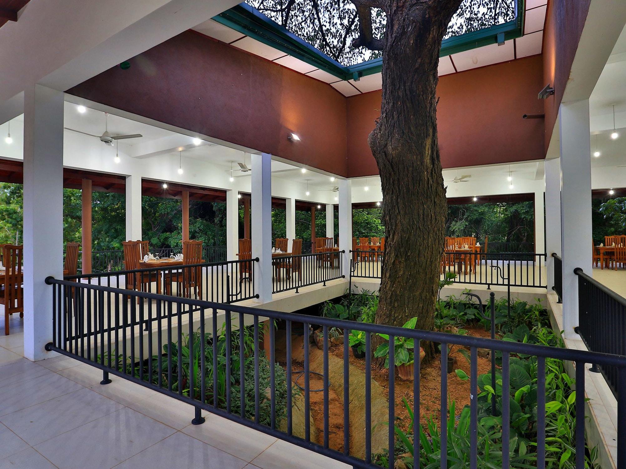 Restaurant Governor's Gangula