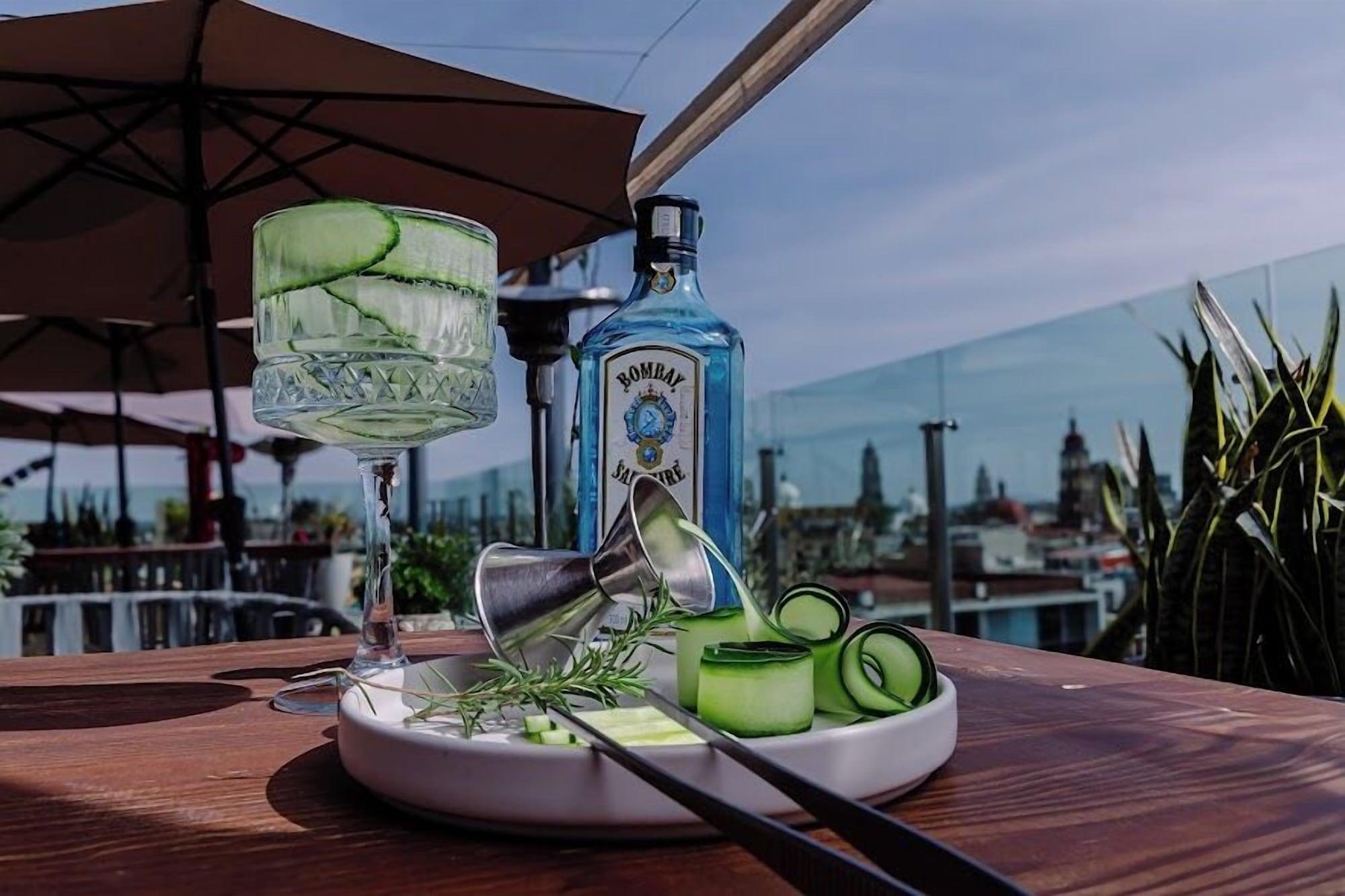 Bar/Salón Kasa Hotel & Suites