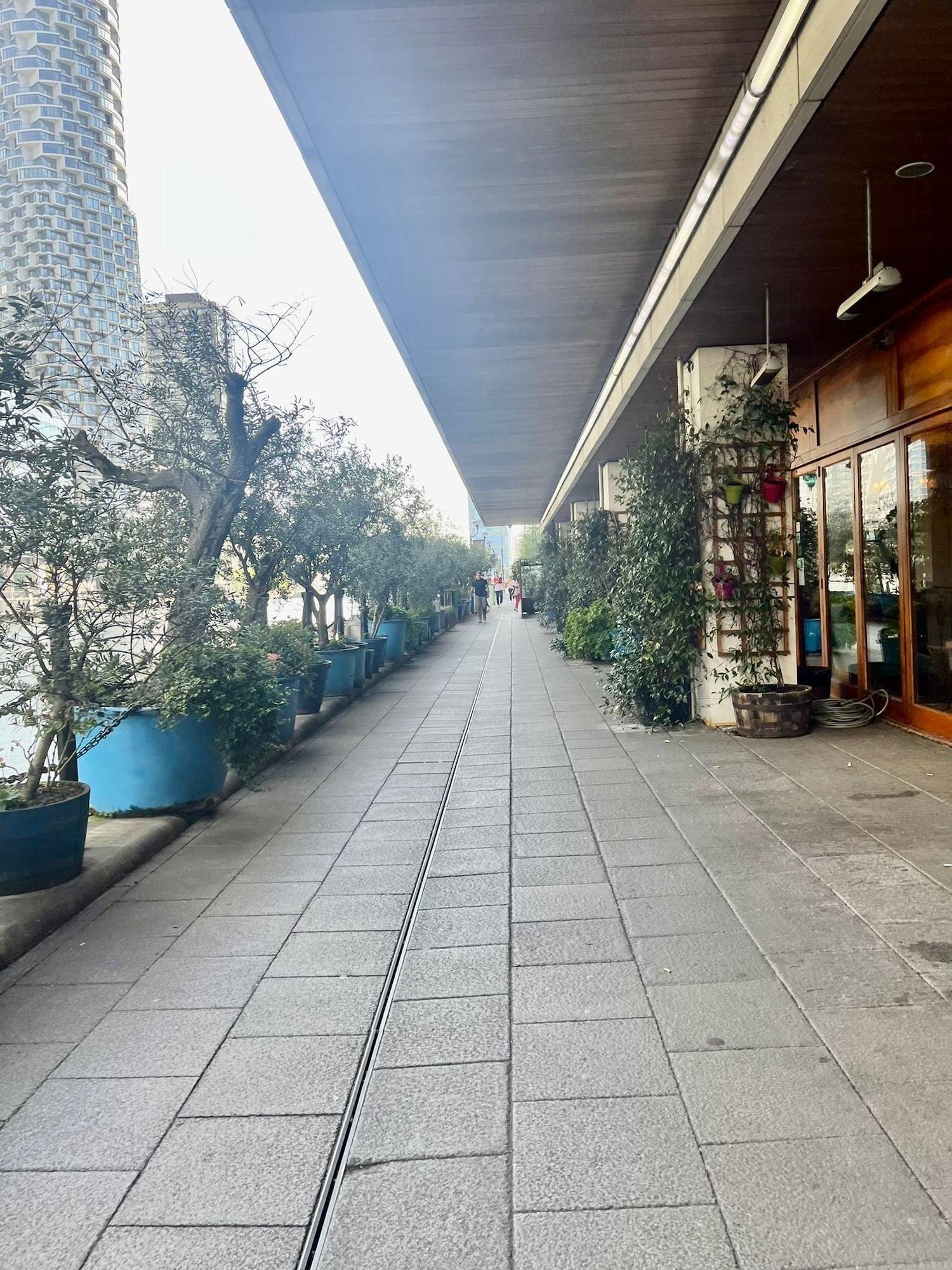 Vista Exterior H&K Ventures LTD