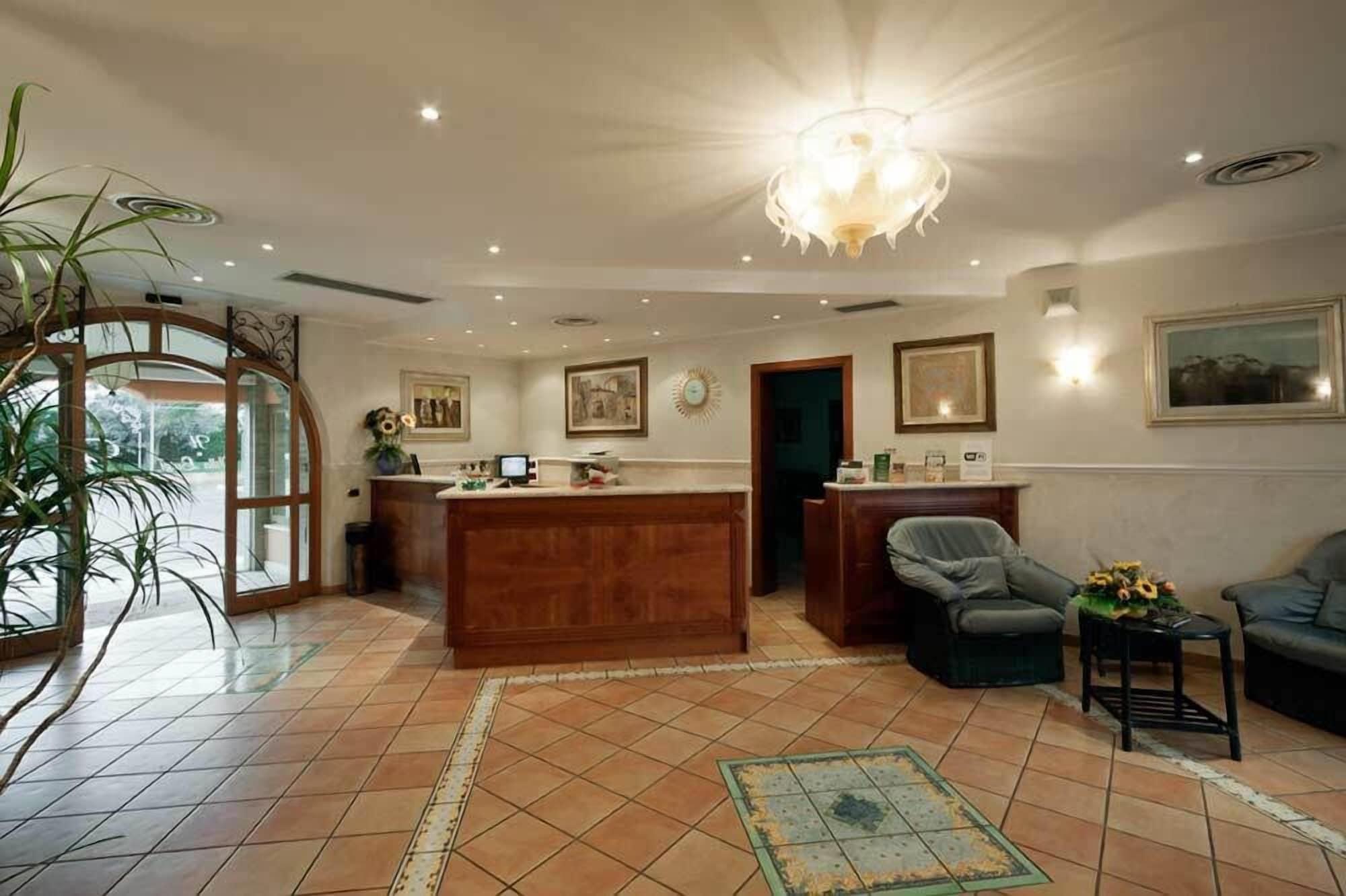 Vista Lobby Hotel Villa Luigi
