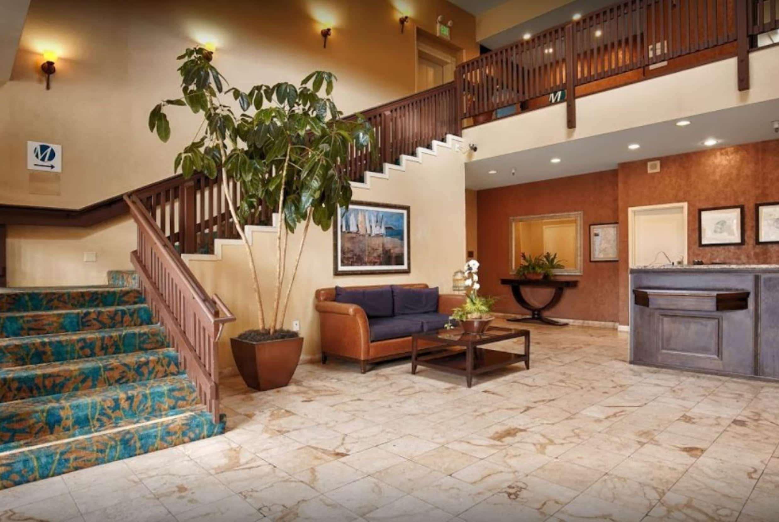 Vista Lobby Pacifica Lighthouse, a Wyndham Hotel