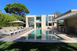 Alquiler Vacacional - Luxury Contemporary Villa with a unique and quiet location in the village