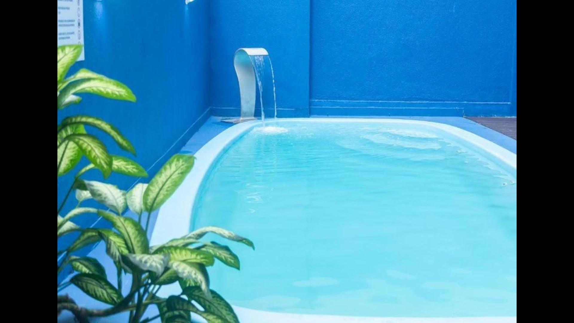 Vista Piscina HANNA Balneário Hotel