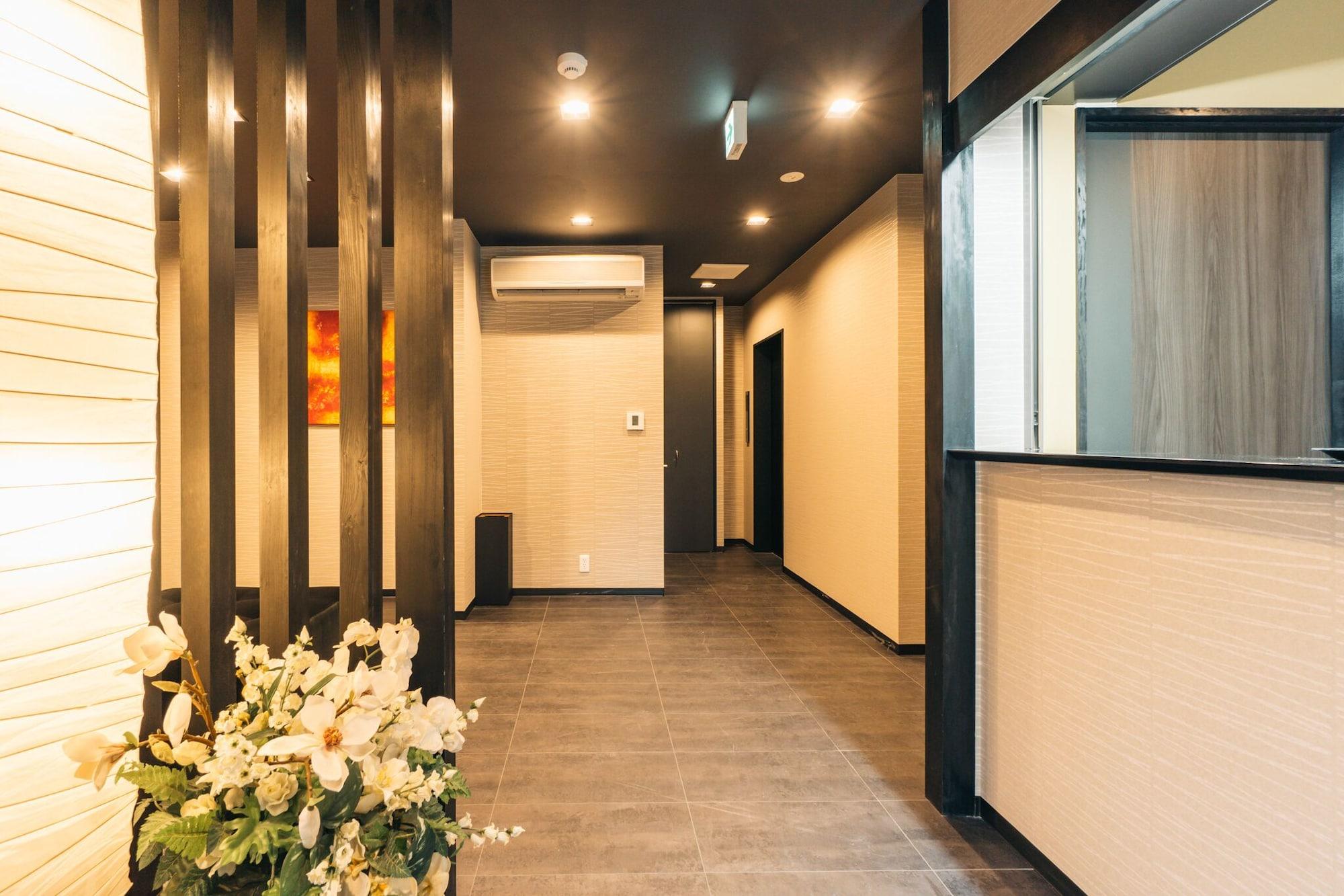Vista Lobby KINGYO by DOYANEN