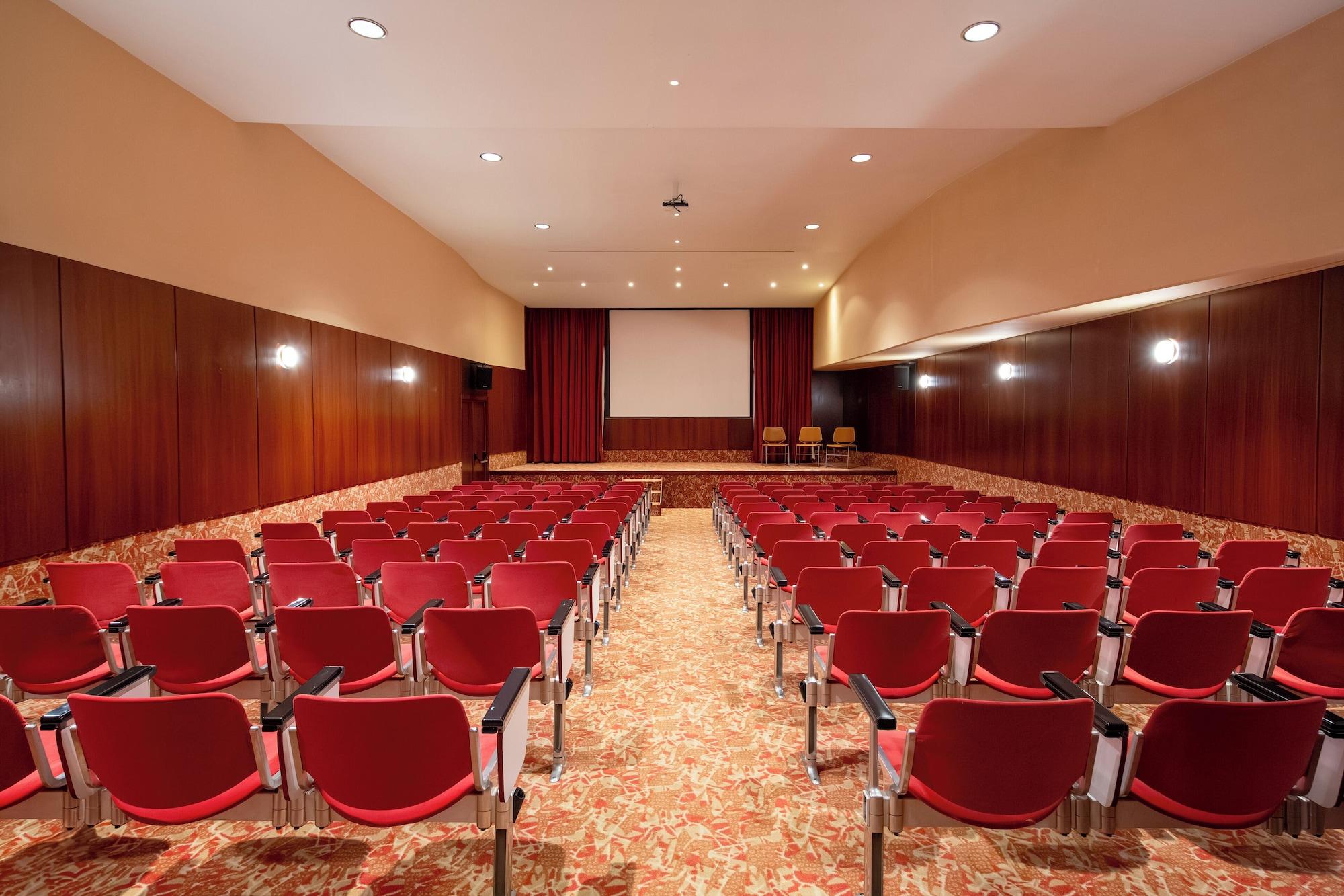 Sala de Reuniones Hotel Roma