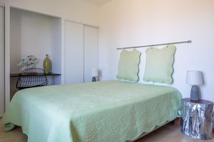 Alquiler Vacacional - MAGNIFICENT CONTEMPORARY-STYLE VILLA