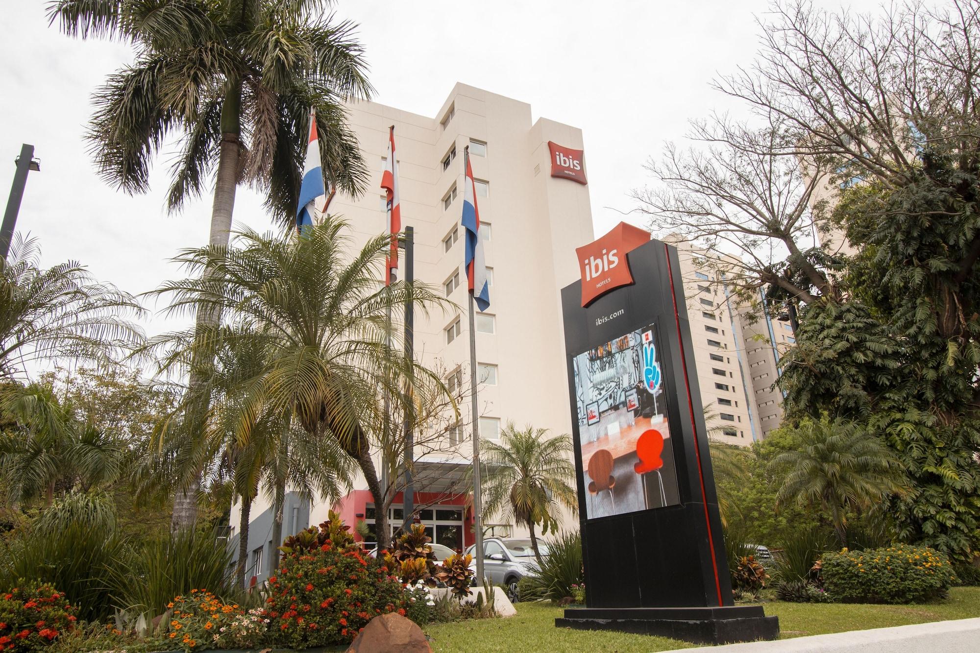 Vista Exterior Ibis Asuncion
