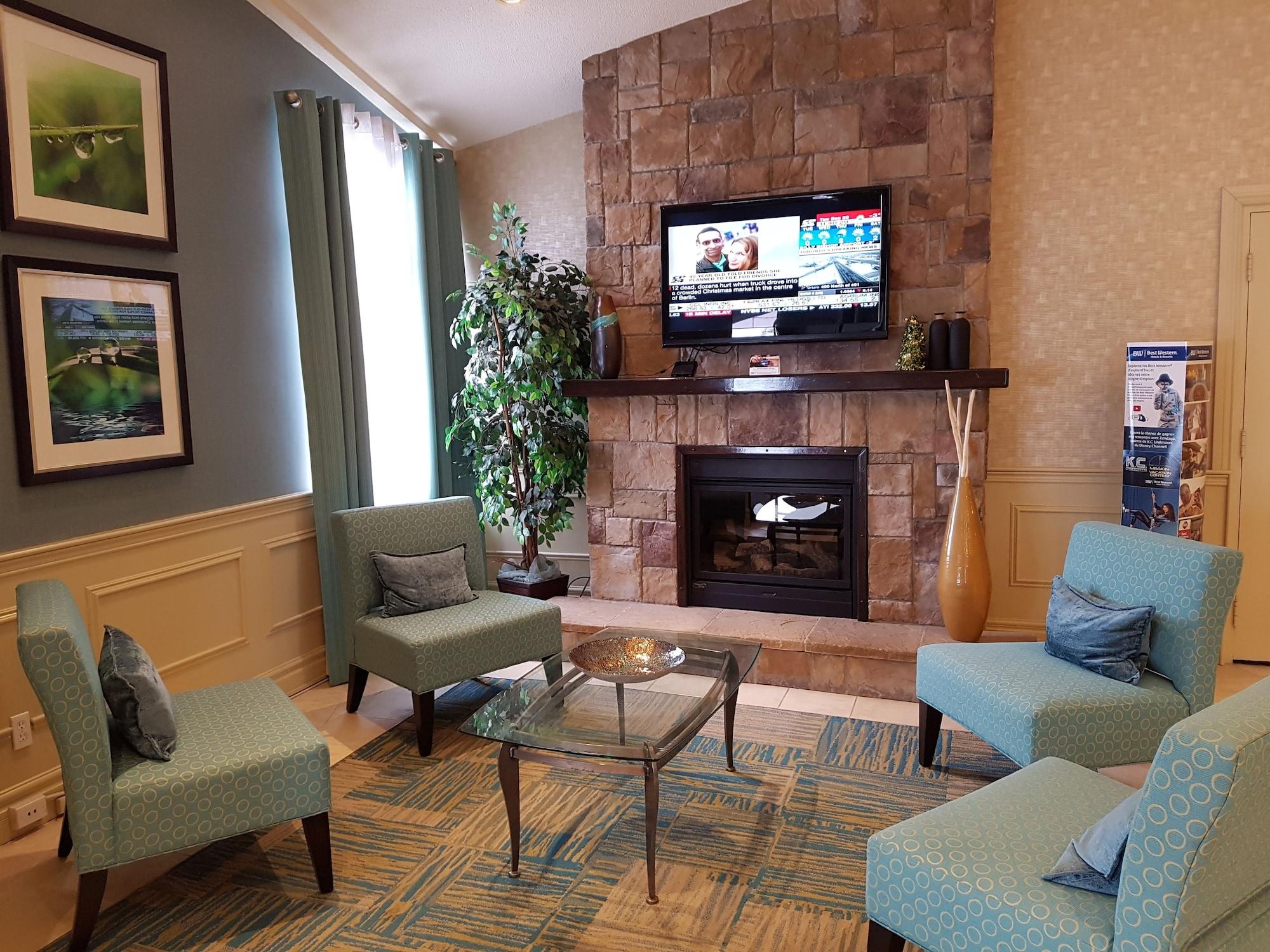 Vista Lobby Best Western Plus Durham Hotel & Conference Centre