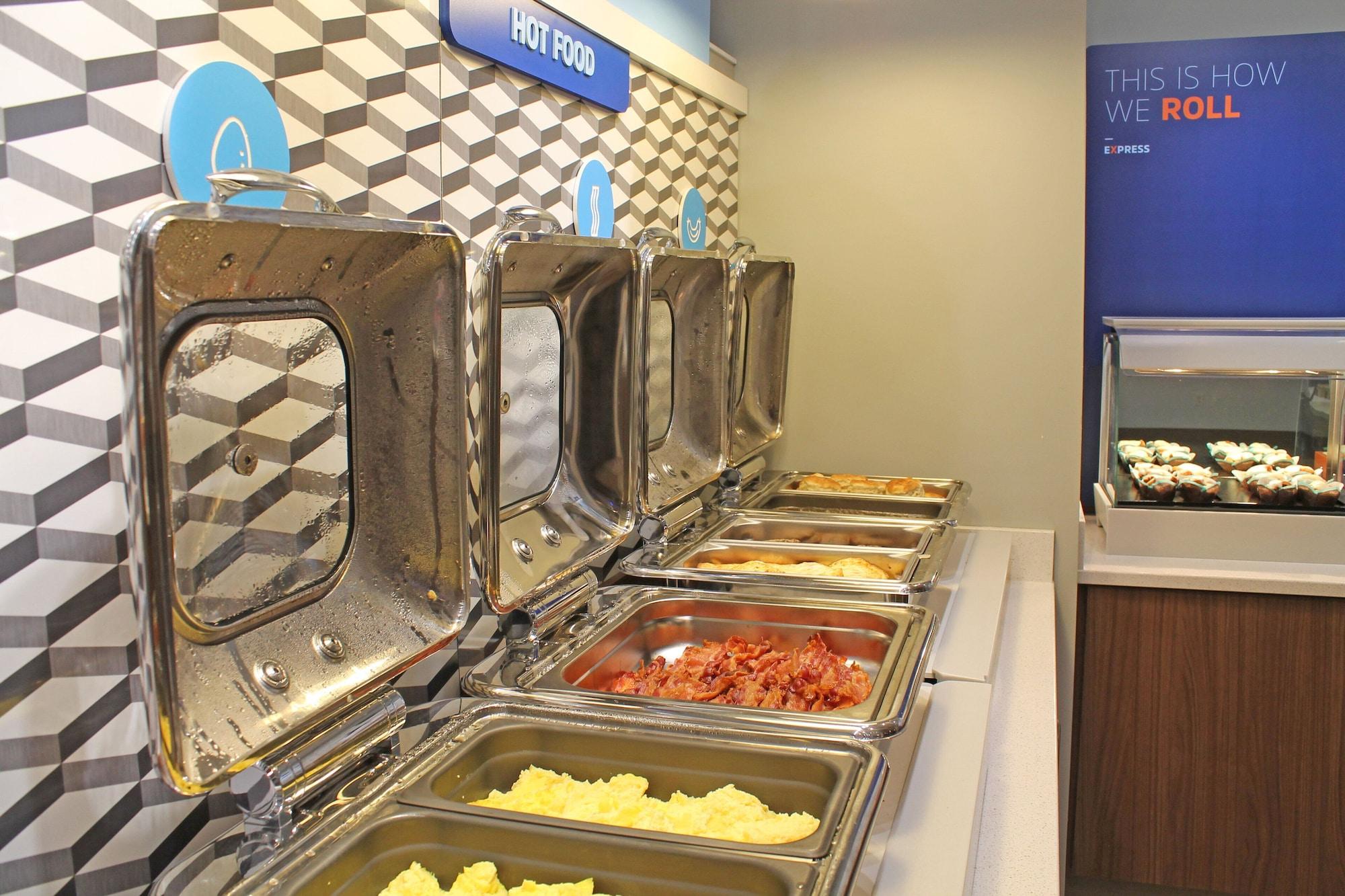 Restaurant Holiday Inn Express & Suites St. Louis South - I-55 by IHG
