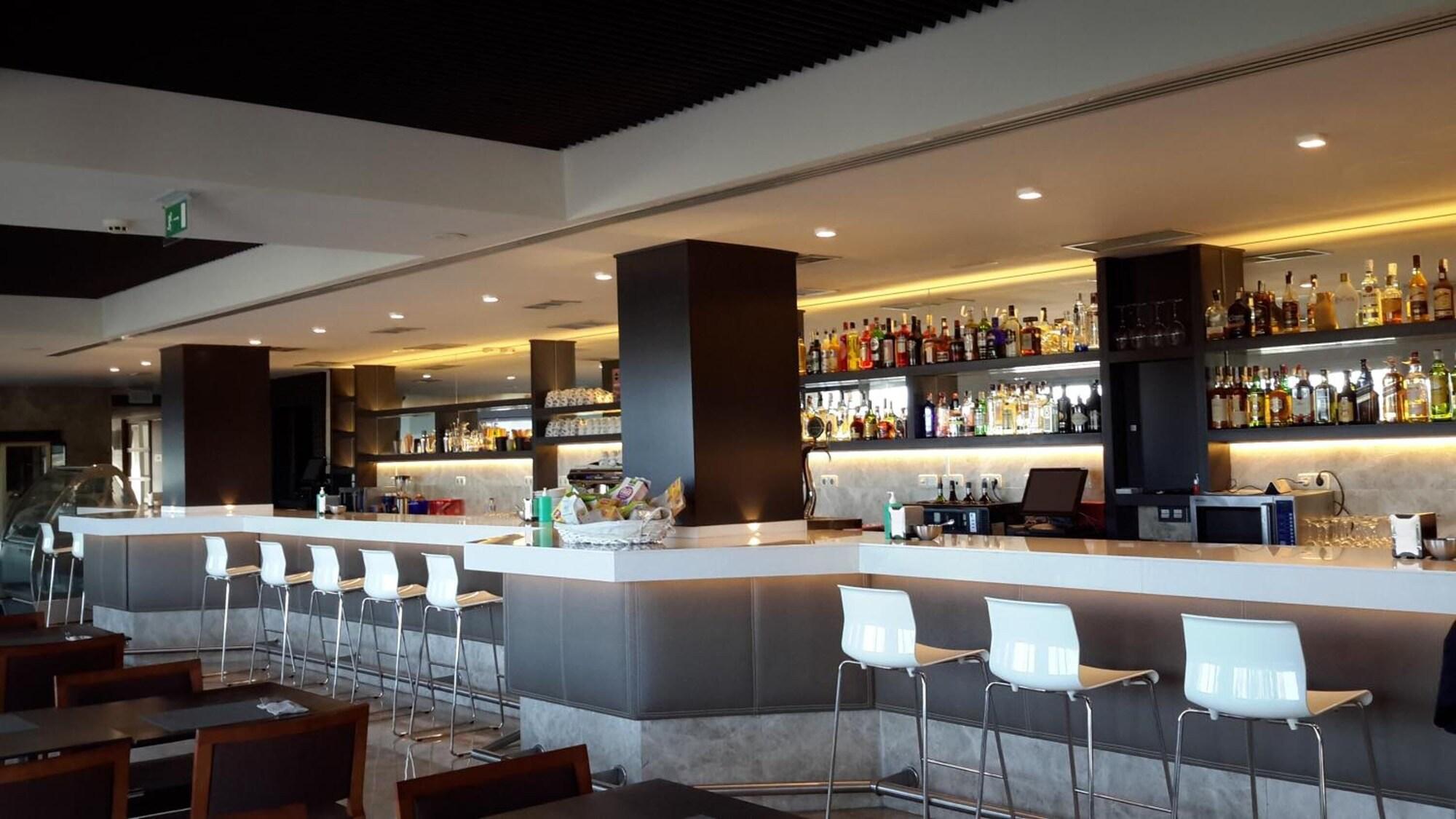 Bar/Salón Avent Verahotel