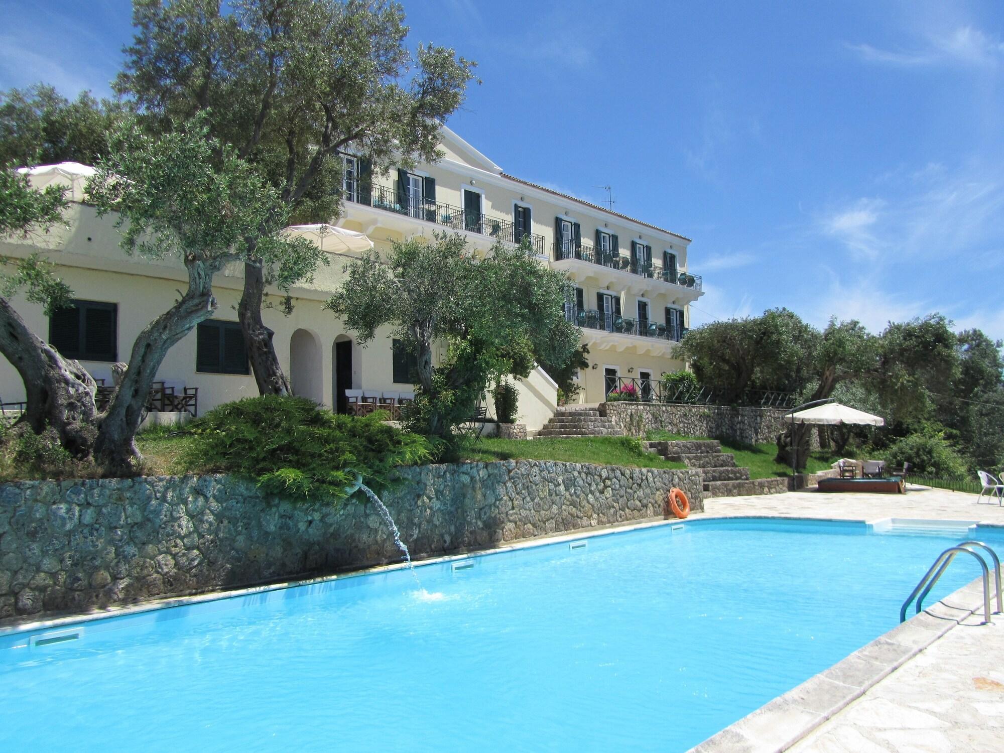 Varios Levant Hotel