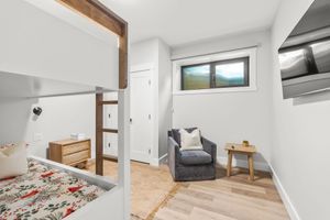 Alquiler Vacacional - Stand alone 5 bedroom home with A/C, hot tub, garage, ski room & amazing views