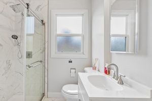 Casas - Charming 3-bedroom house with AC, WiFi in Redwood City