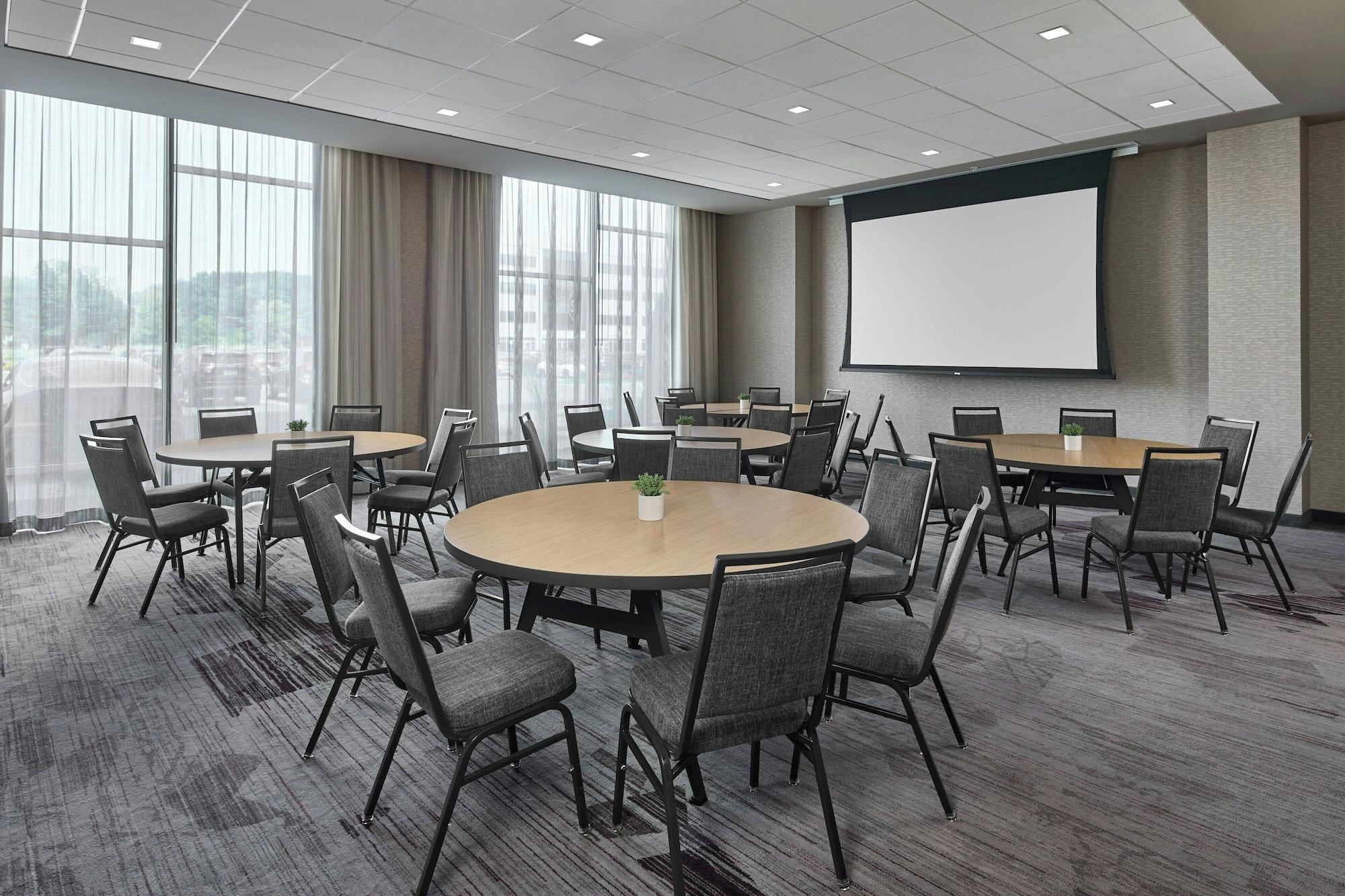 Sala de Reuniones Courtyard by Marriott Albany Airport