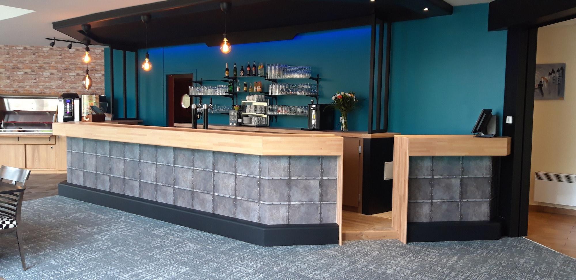 Bar/Salón Hôtel Cositel Coutances