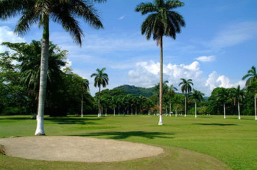 Campo de Golf Telamar Resort