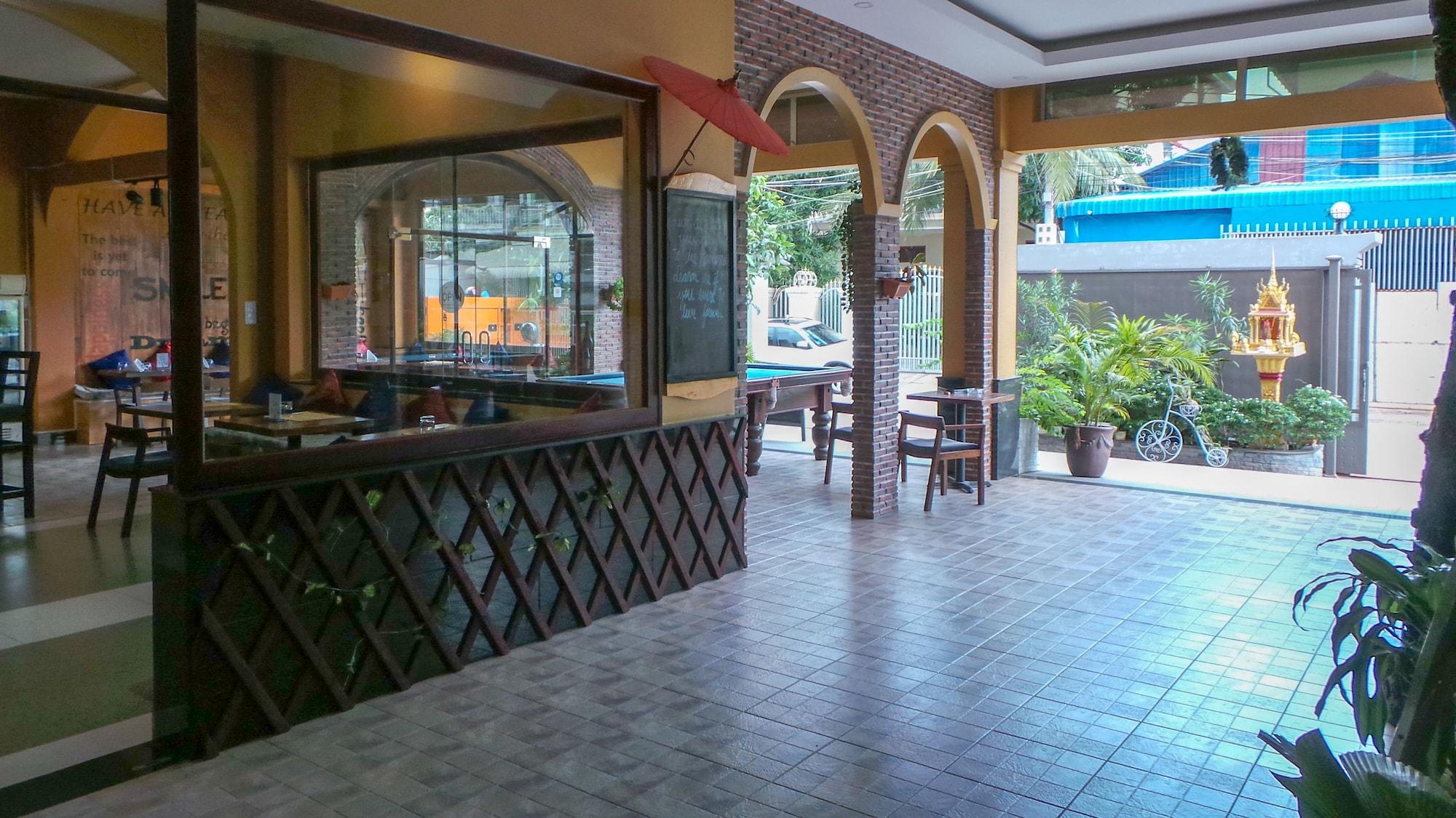 Vista Lobby La Belle Residence