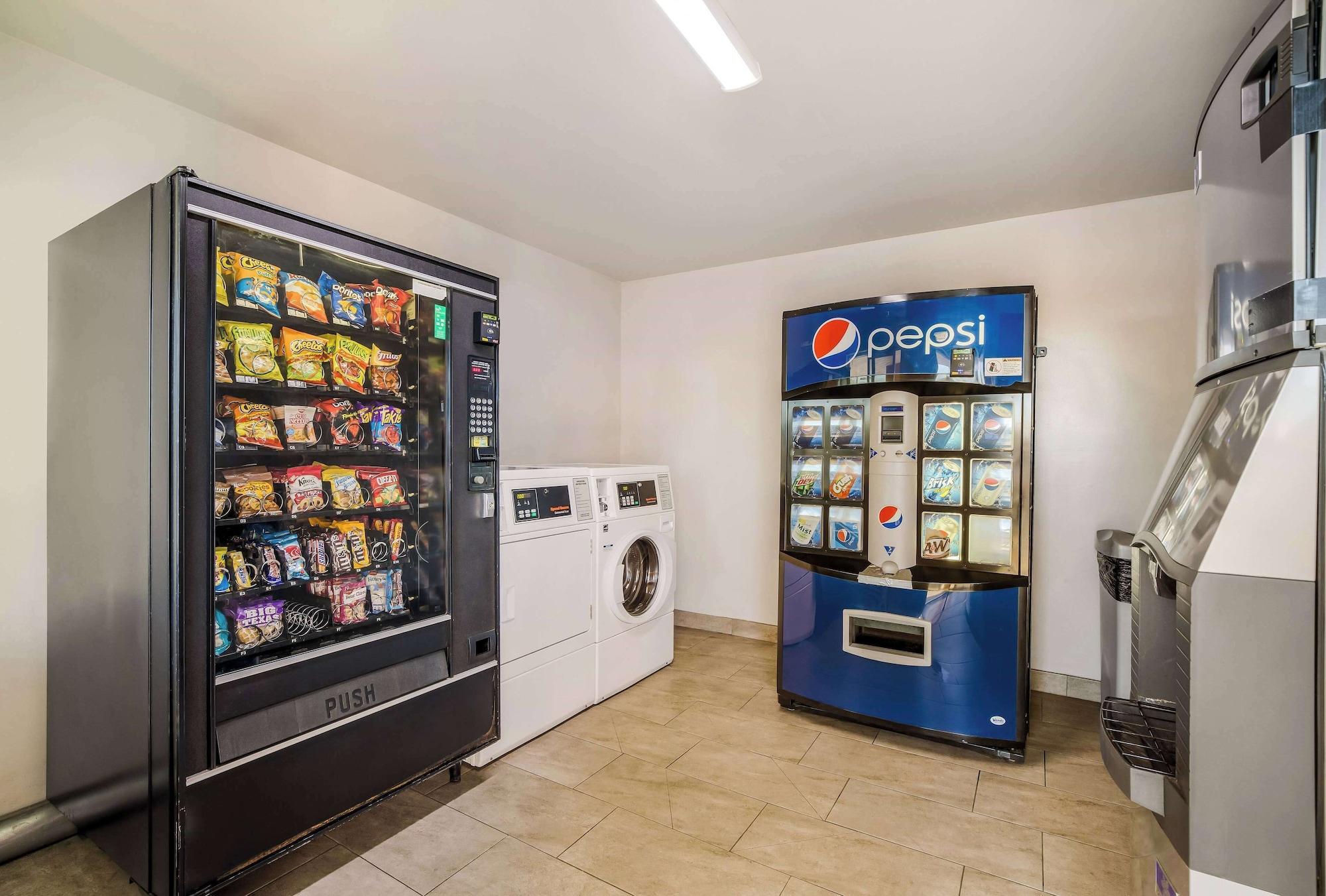 Comodidades del Alojamiento Days Inn by Wyndham Chula Vista/San Diego