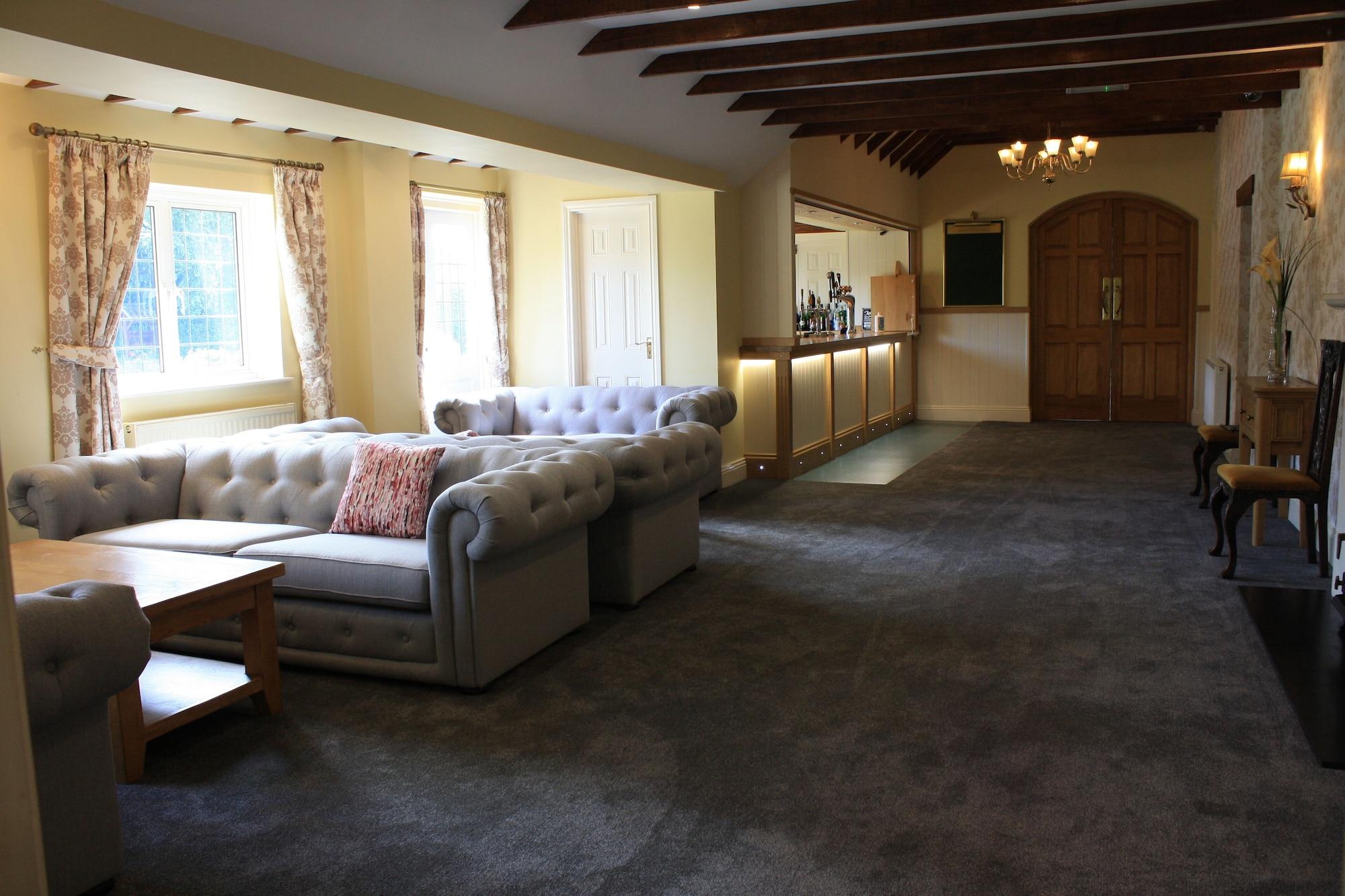 Vista Lobby Batch Country House