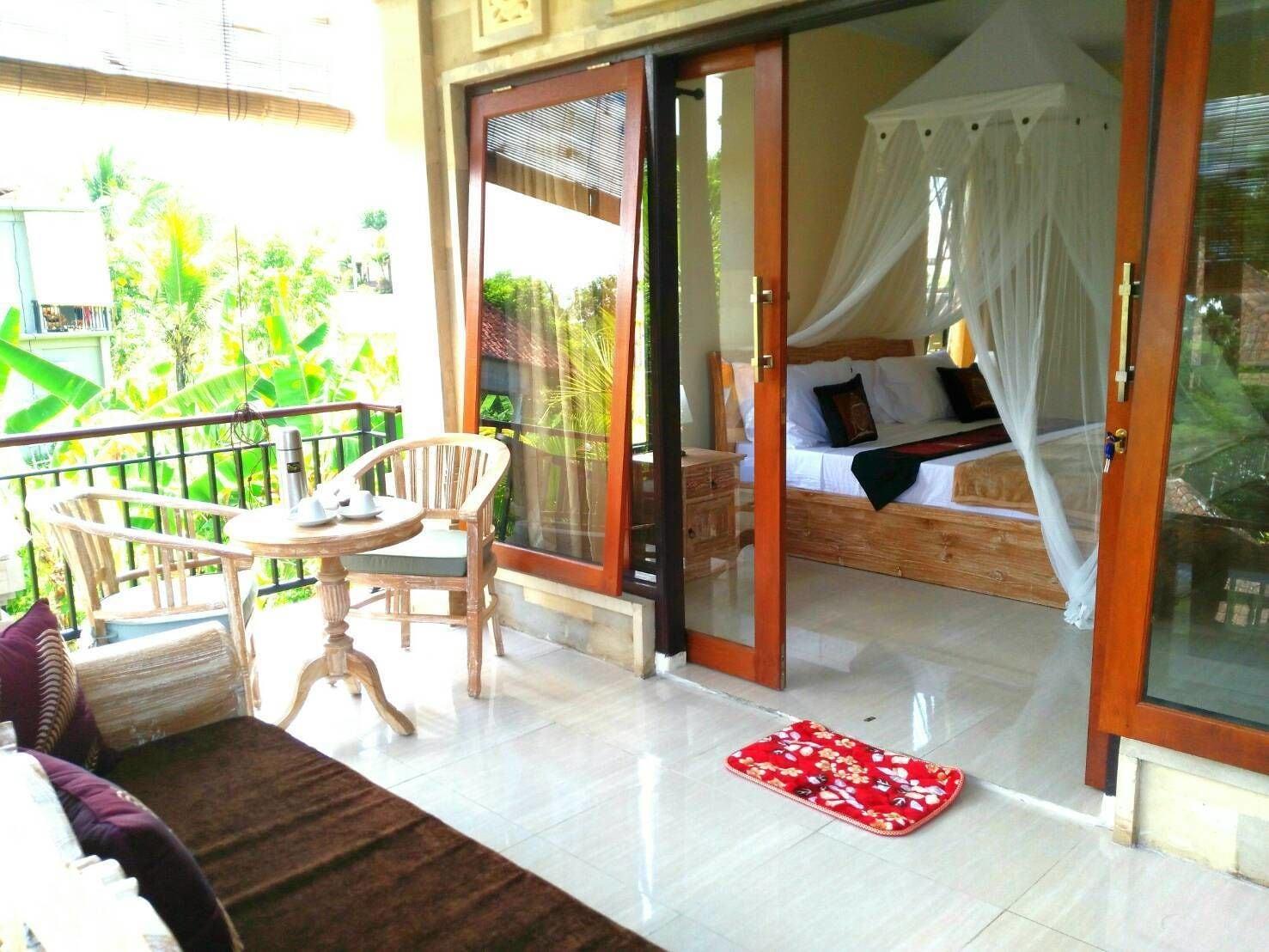 Varios Qiul Guest House