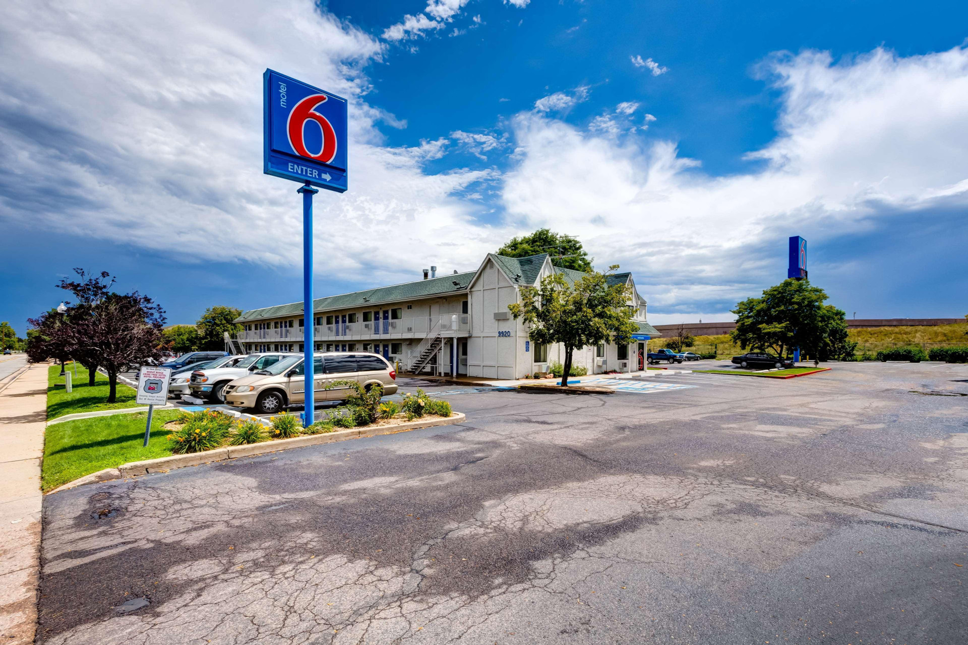 Vista Exterior Motel 6 Wheat Ridge, CO - West - Denver North