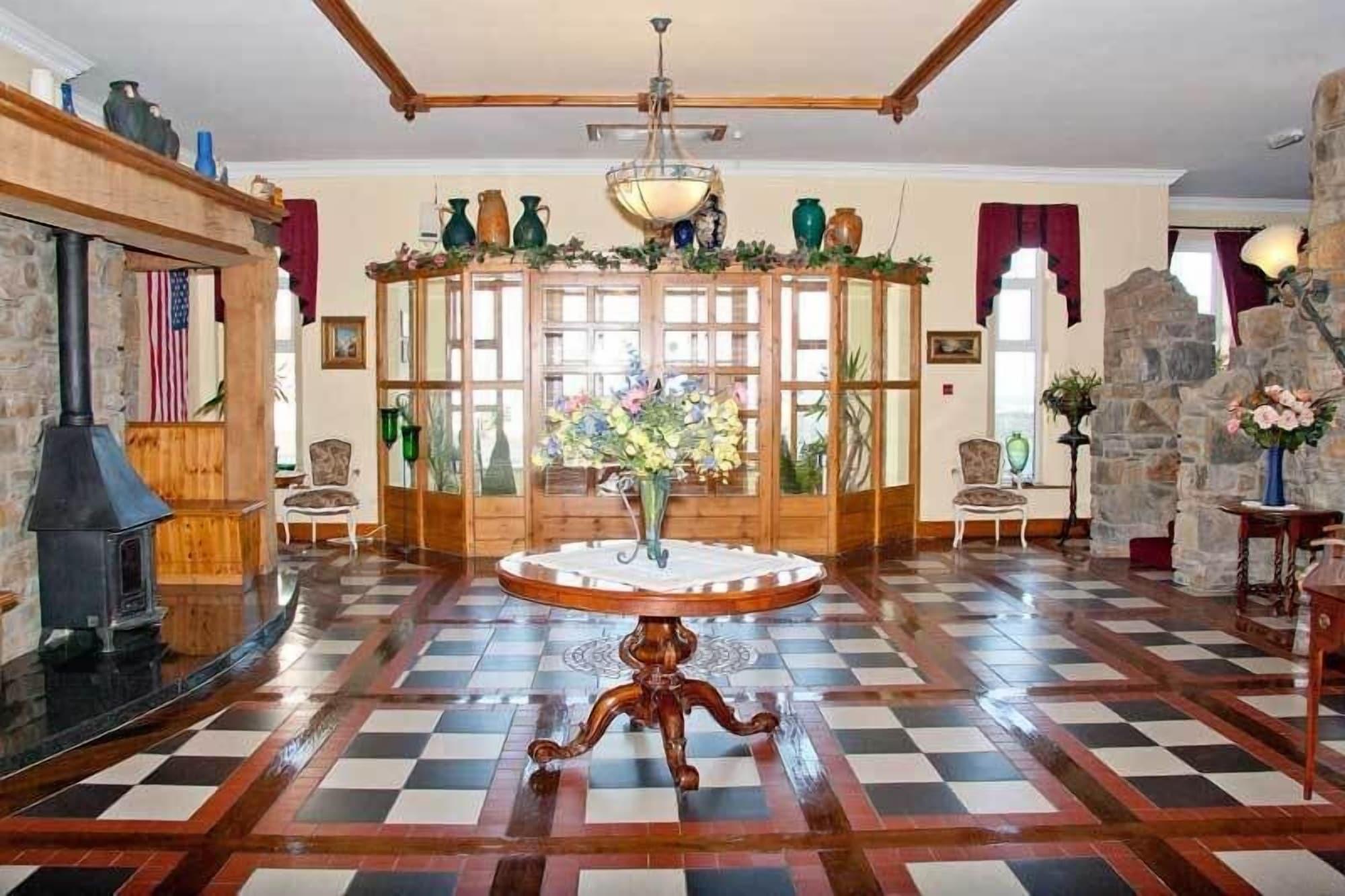 Vista Lobby Fitzgerald's Hotel