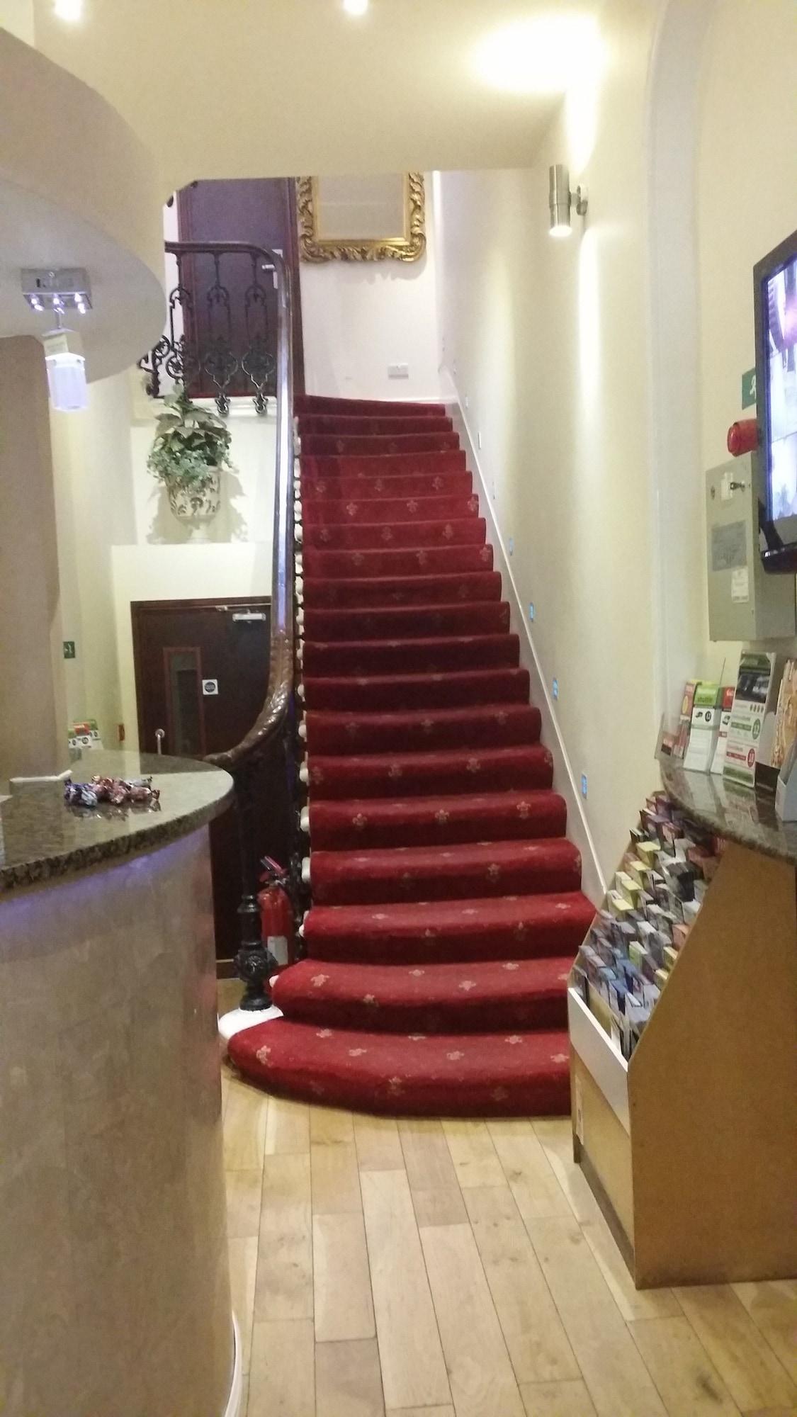 Varios Notting Hill Gate Hotel