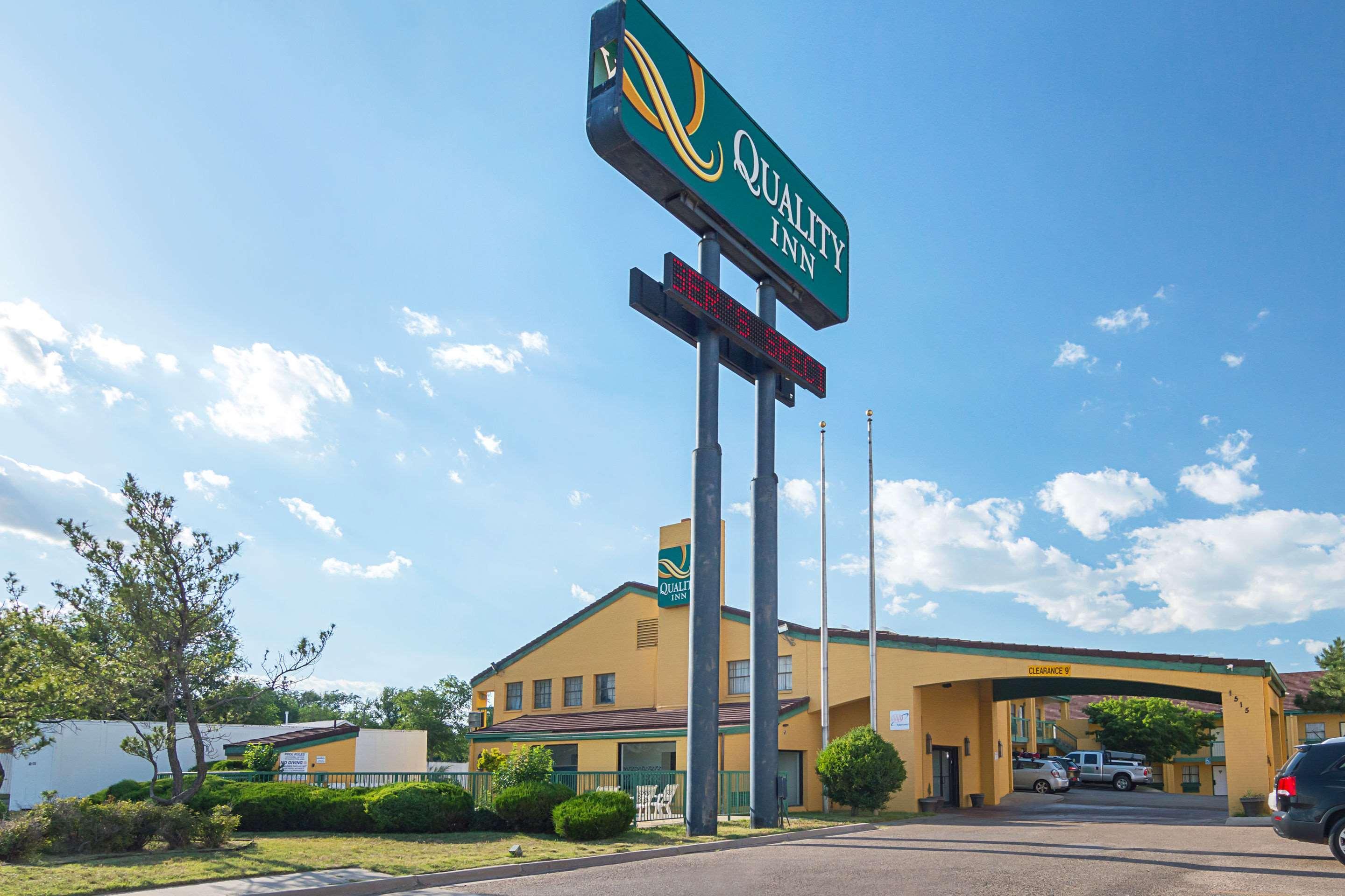 Vista Exterior Quality Inn Amarillo East