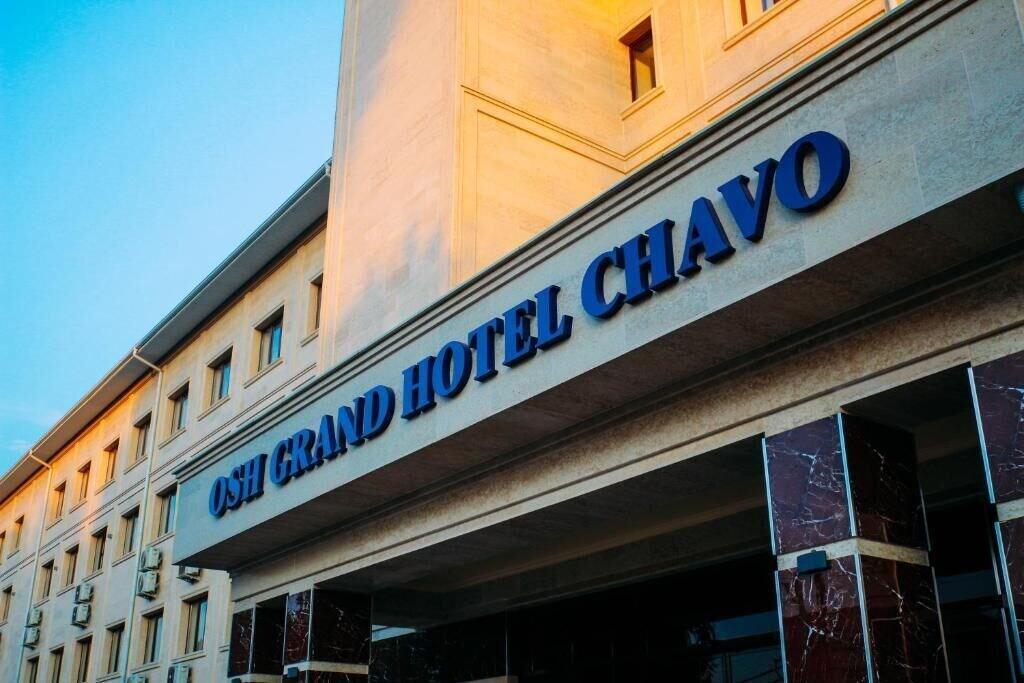 Vista Exterior Osh Grand Hotel CHAVO