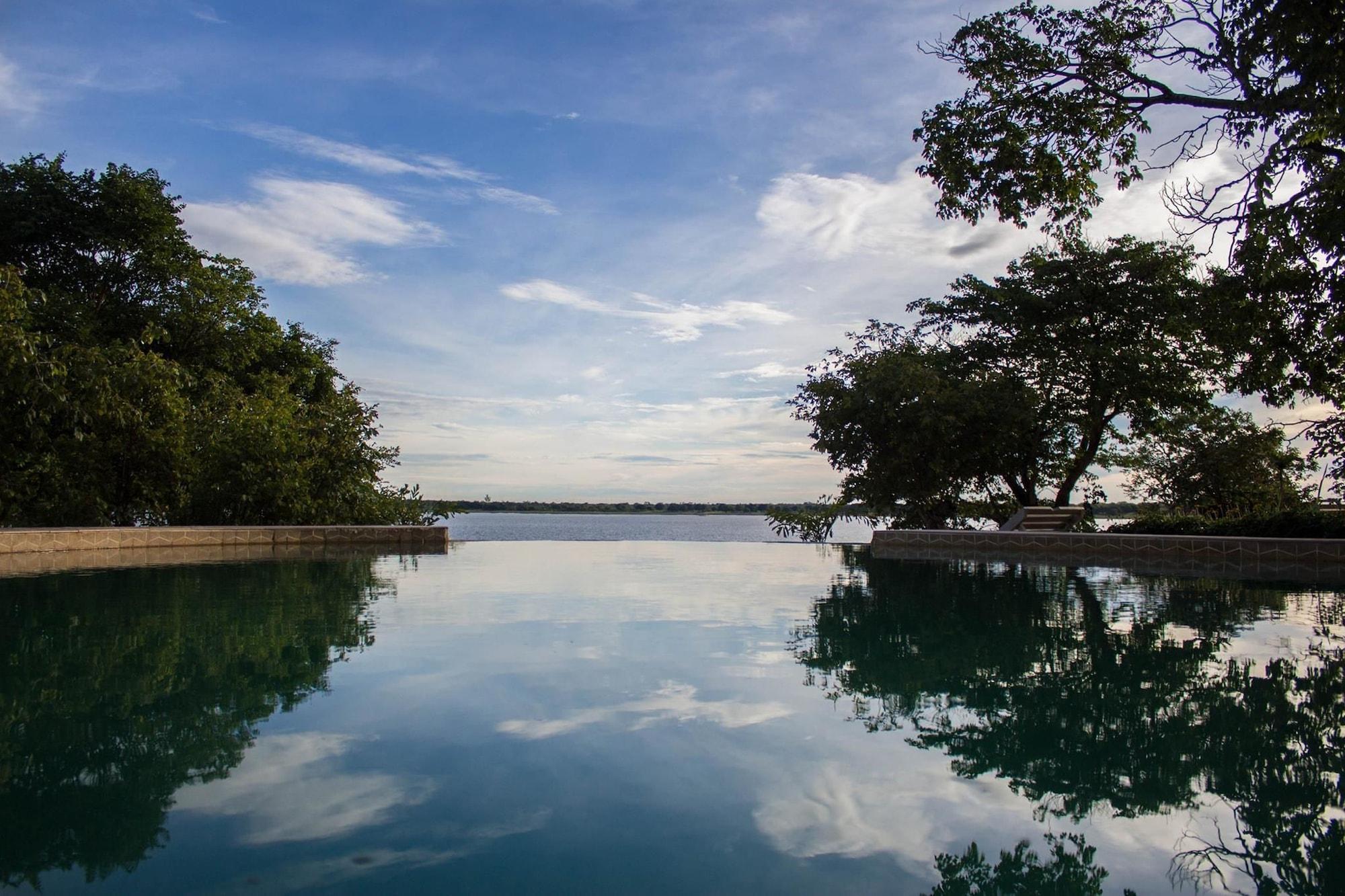 Vista Piscina Ikithe Luxury Resort By Mantis