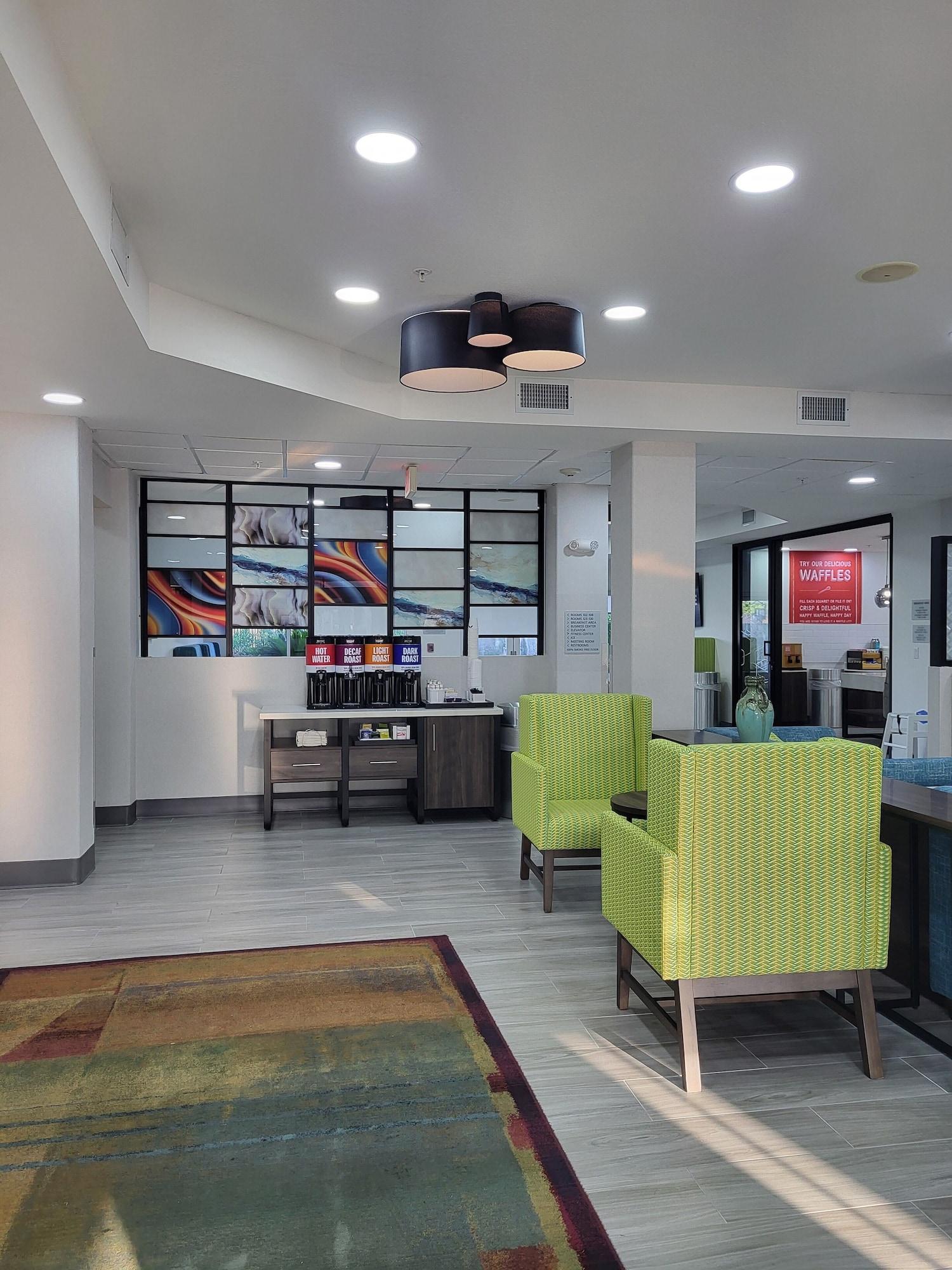 Vista Lobby Hampton Inn Houston Deer Park Ship Area