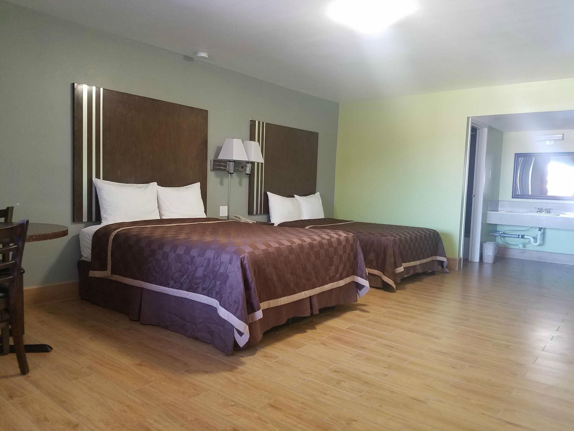 Varios Frontier Motel