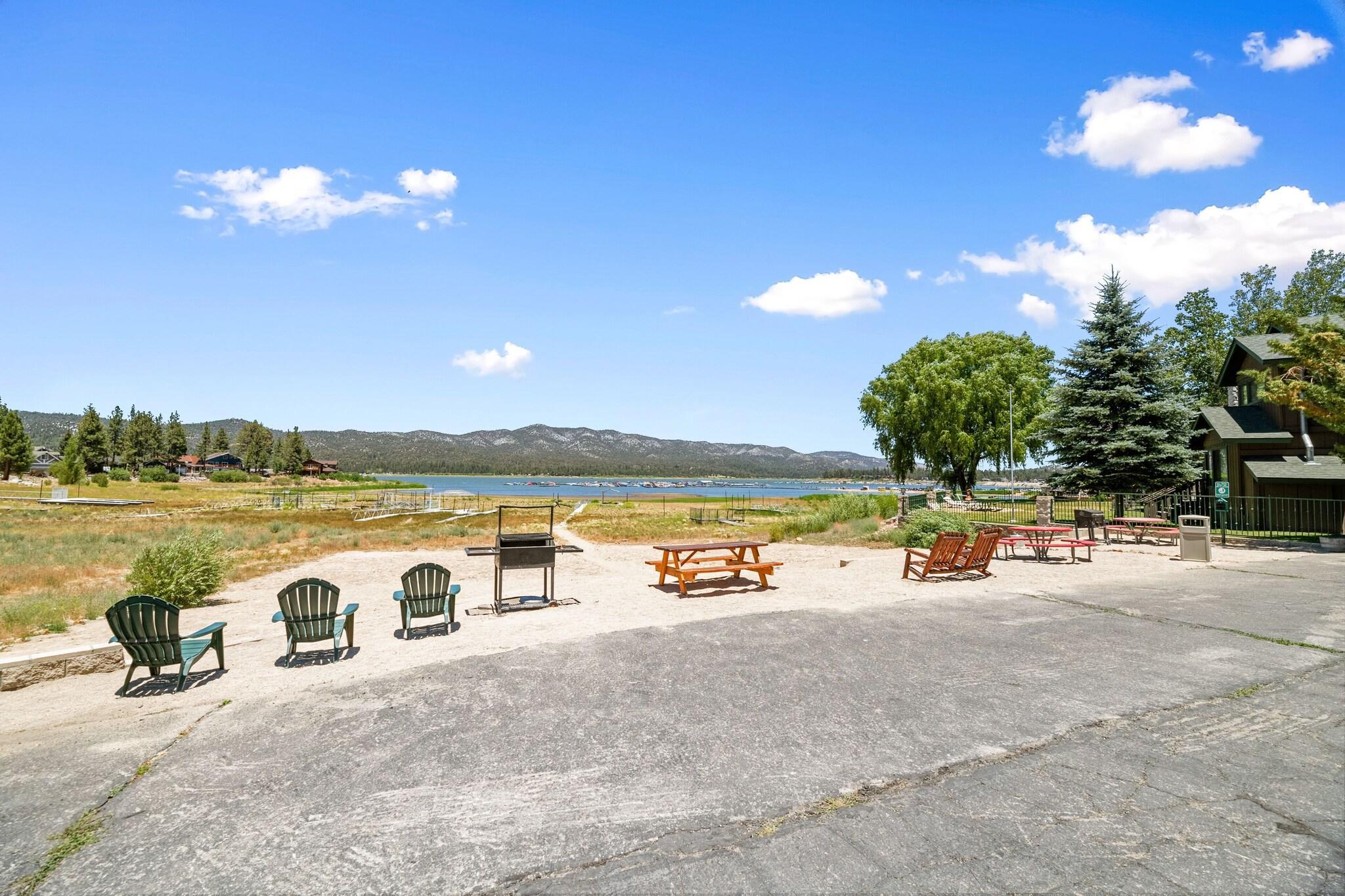 Instalaciones Recreativas Big Bear Lakefront Lodge