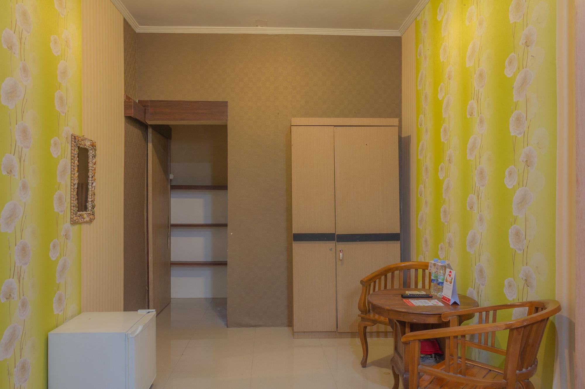 Set de Habitación OYO 789 Pelangi Guest House